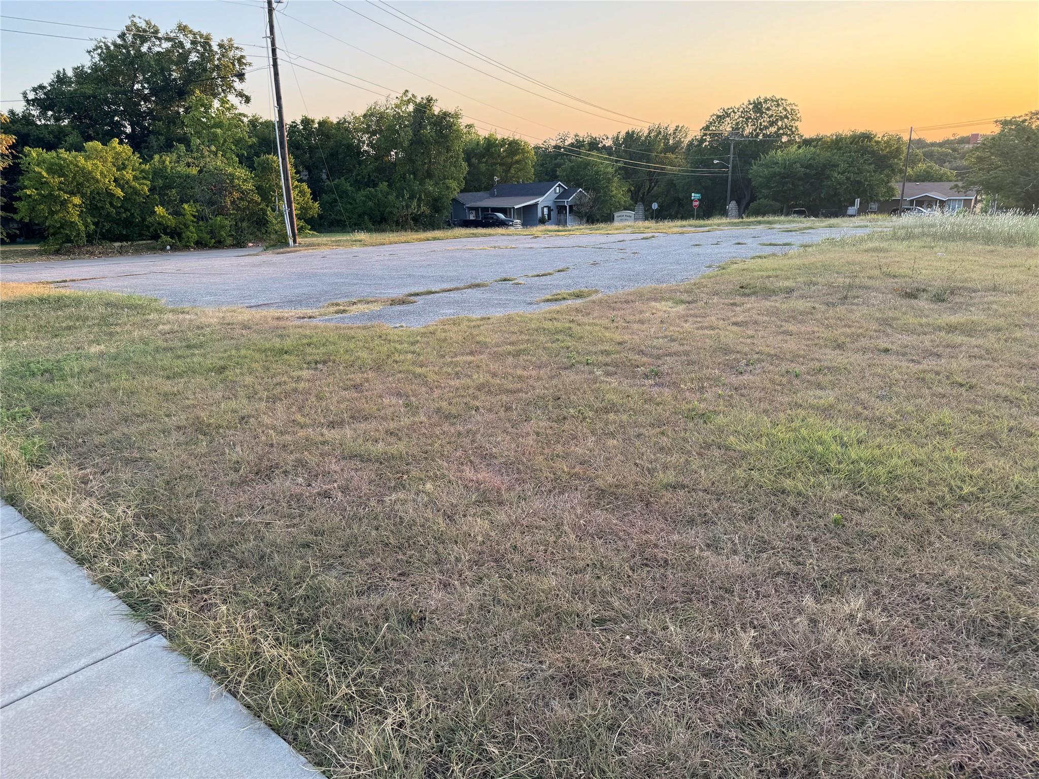 main property photo 24
