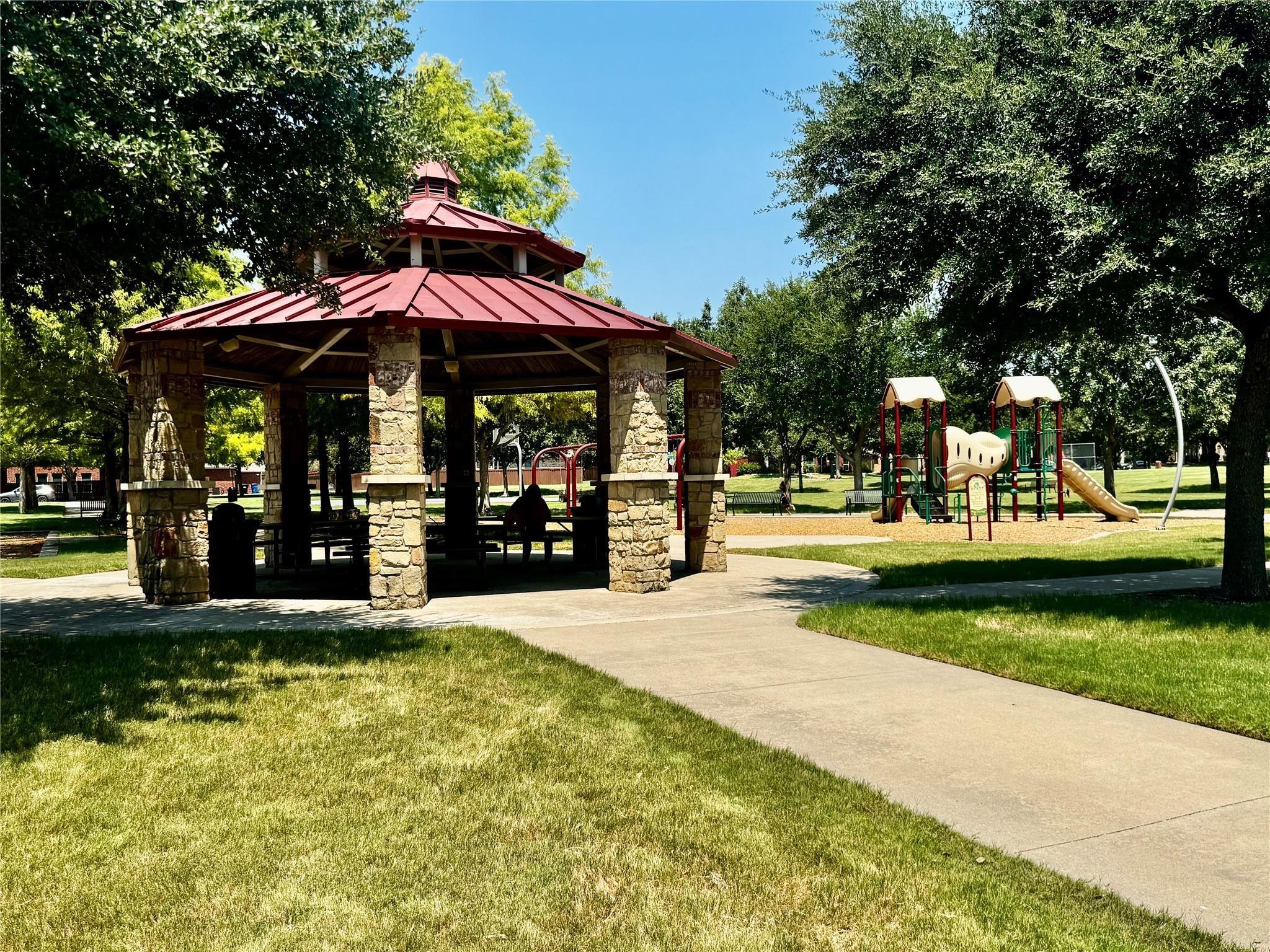 main property photo 13