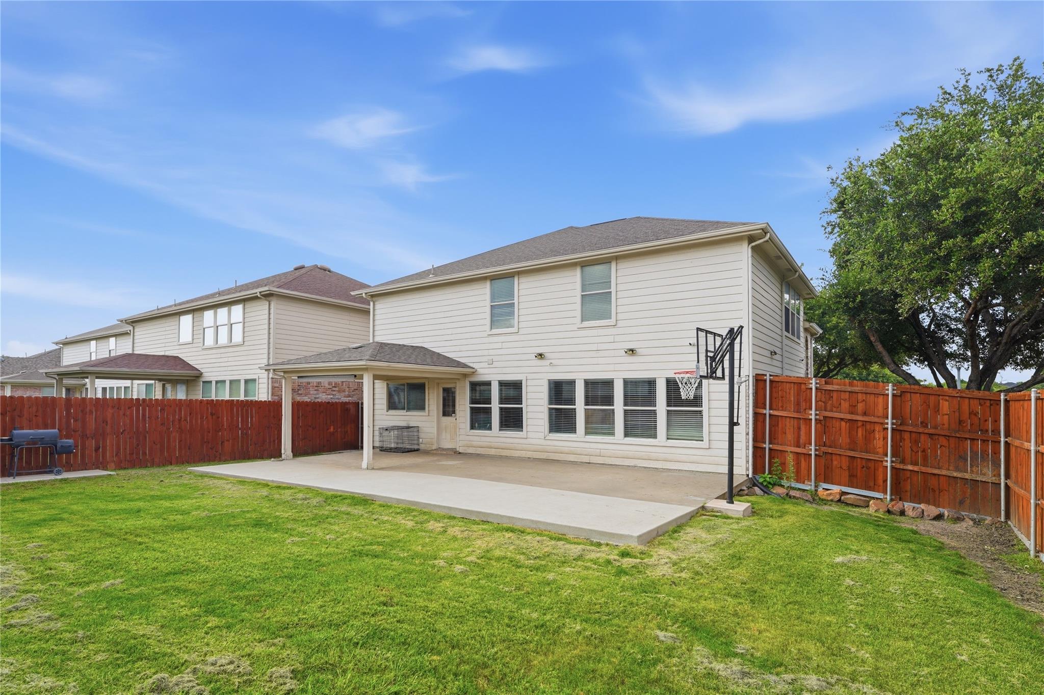 main property photo 31