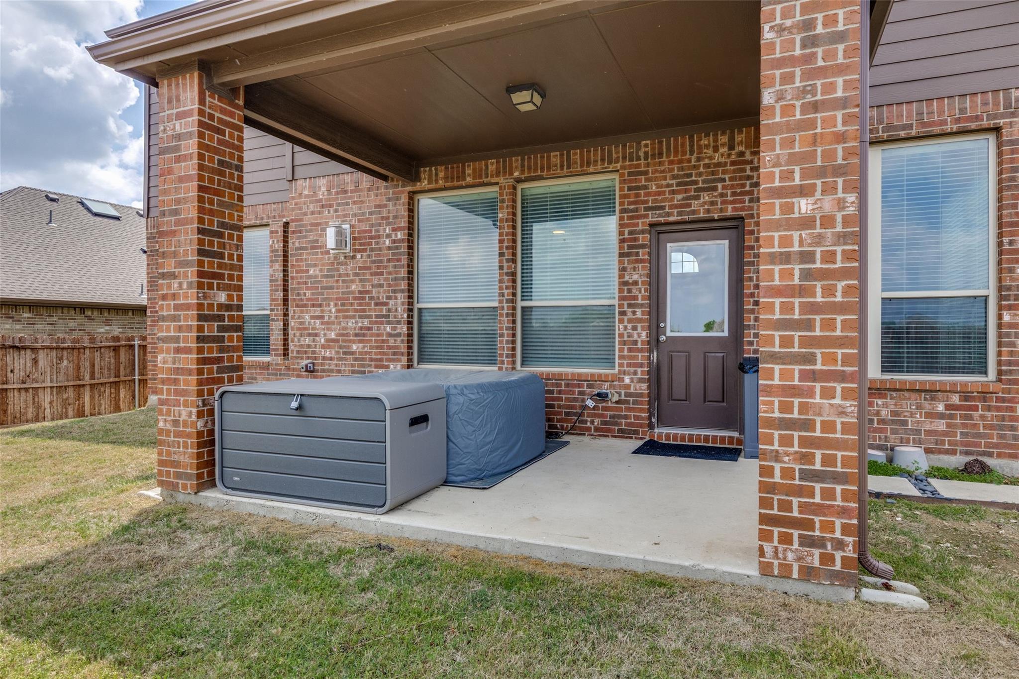 main property photo 27