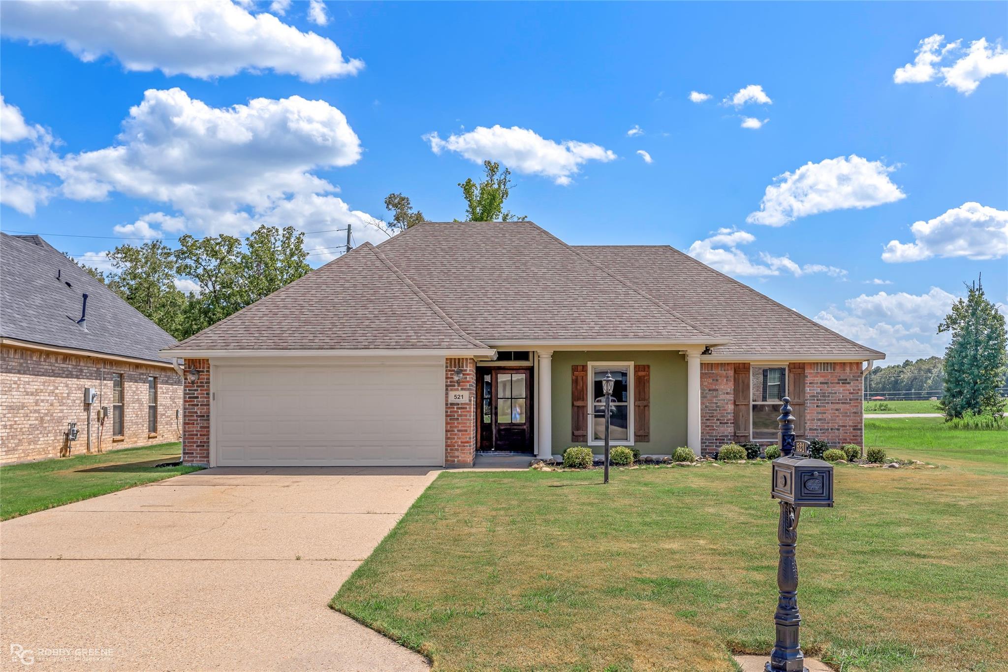 main property photo 0
