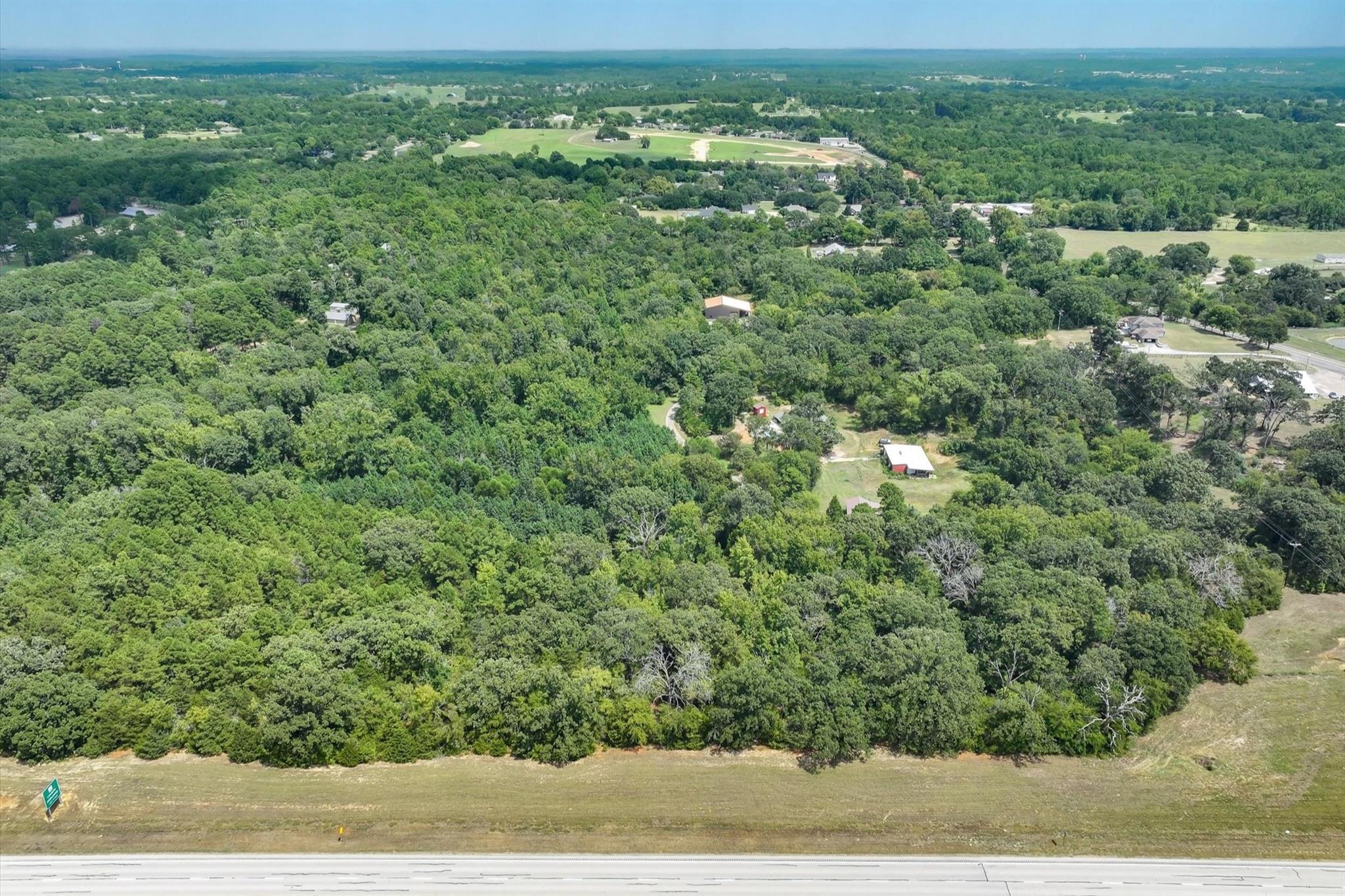 main property photo 10