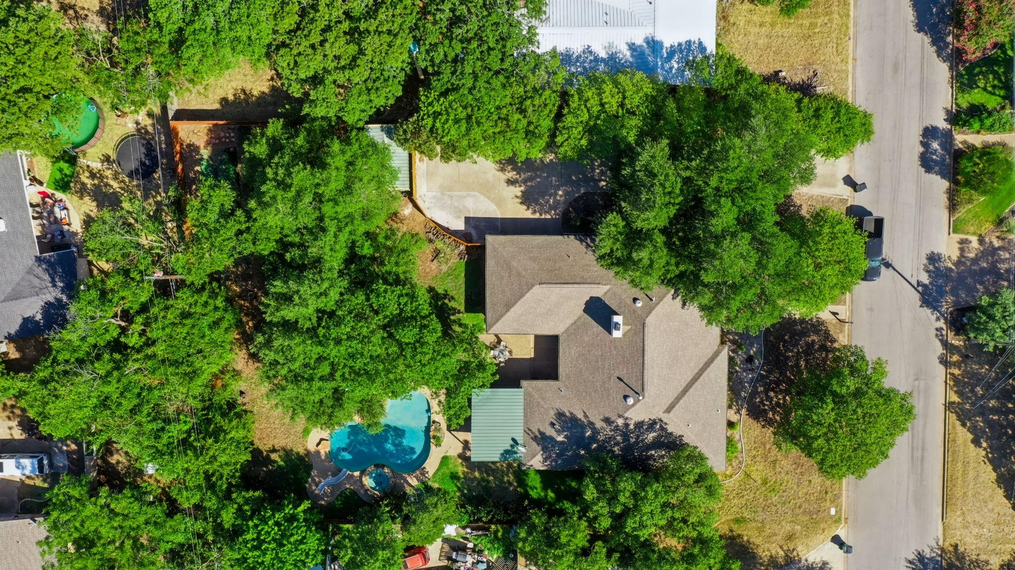 main property photo 31