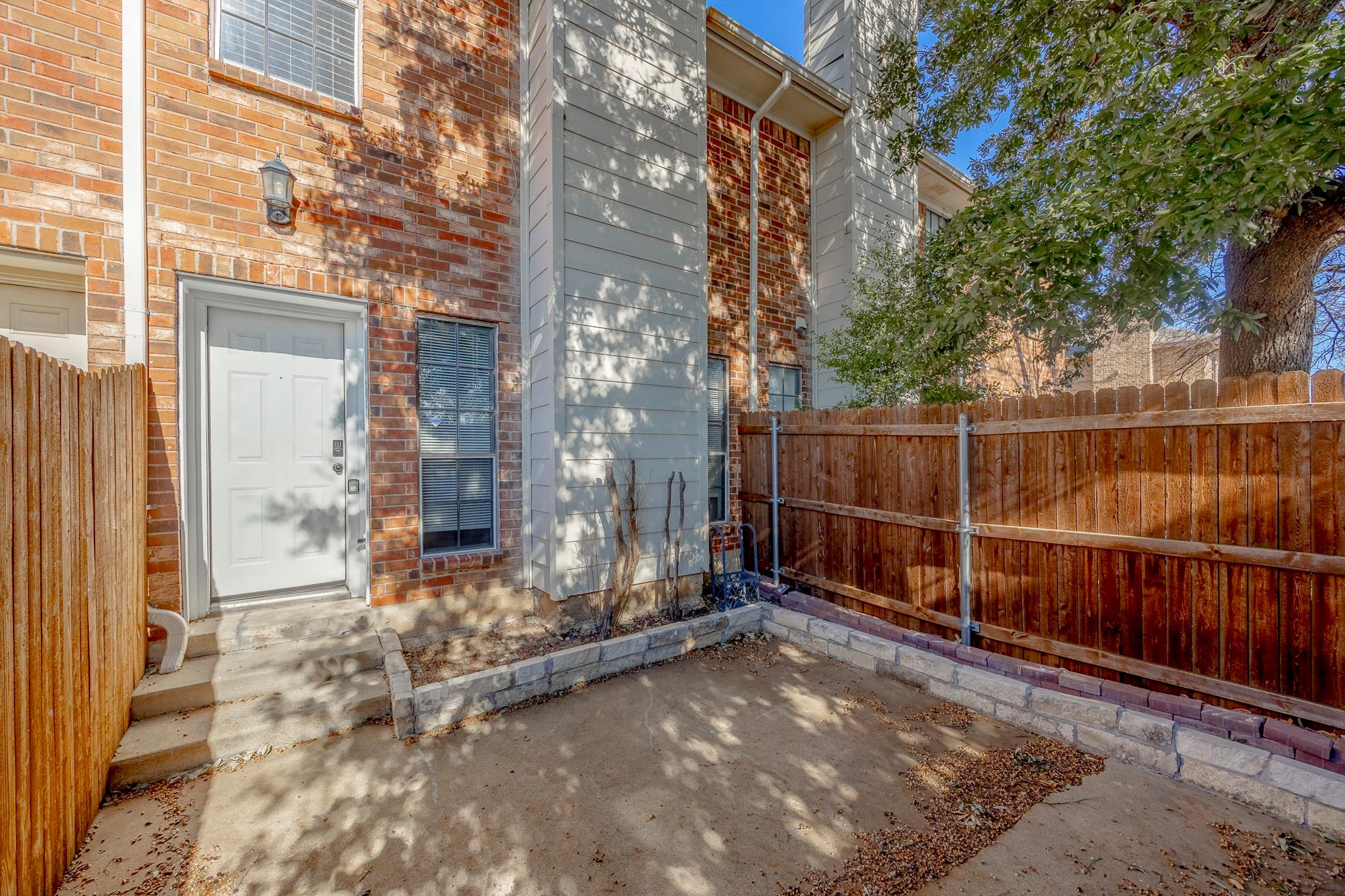 main property photo 19