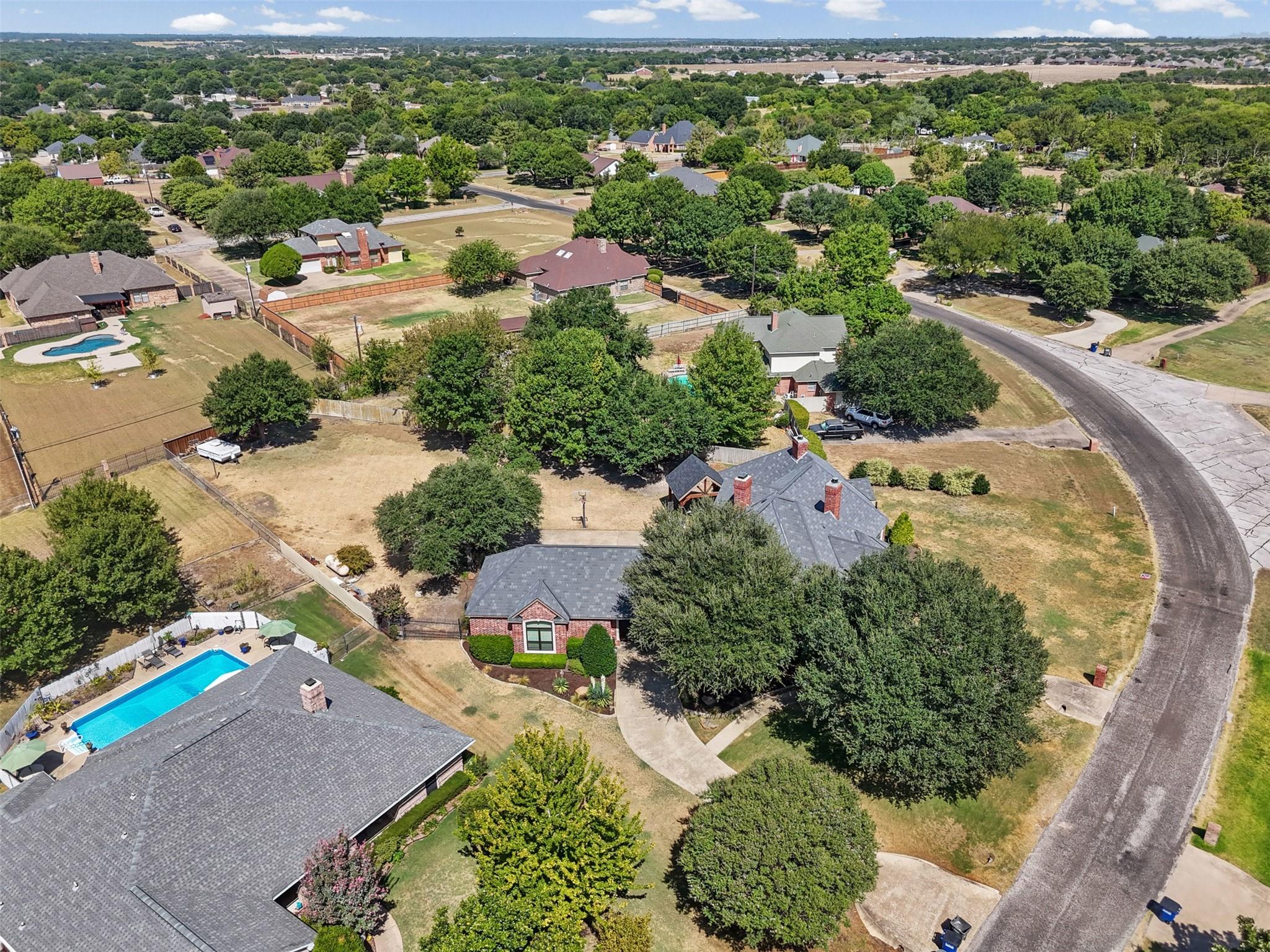 main property photo 36
