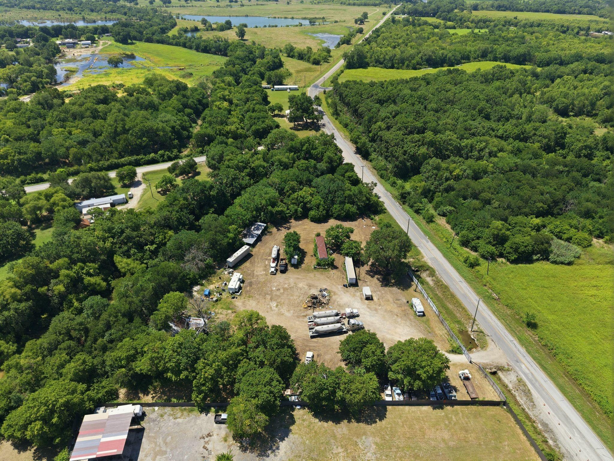 main property photo 3