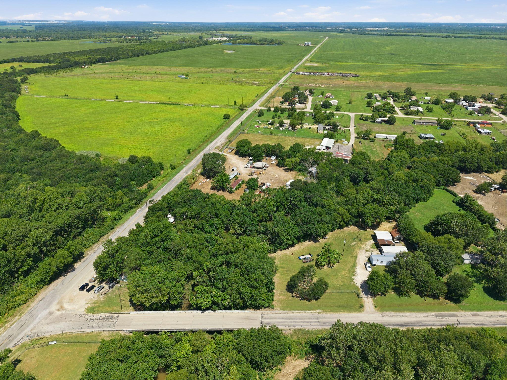 main property photo 7