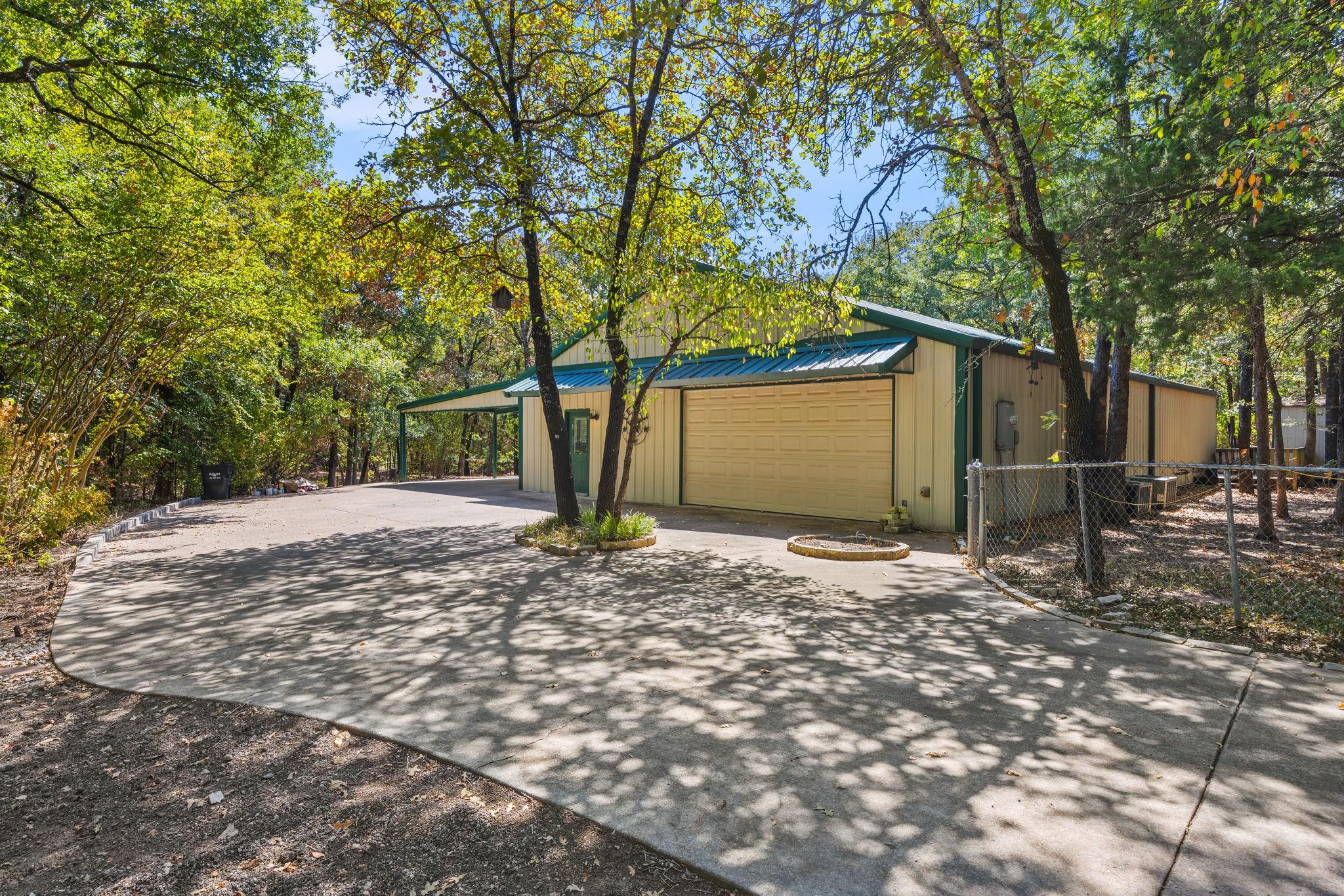 main property photo 31