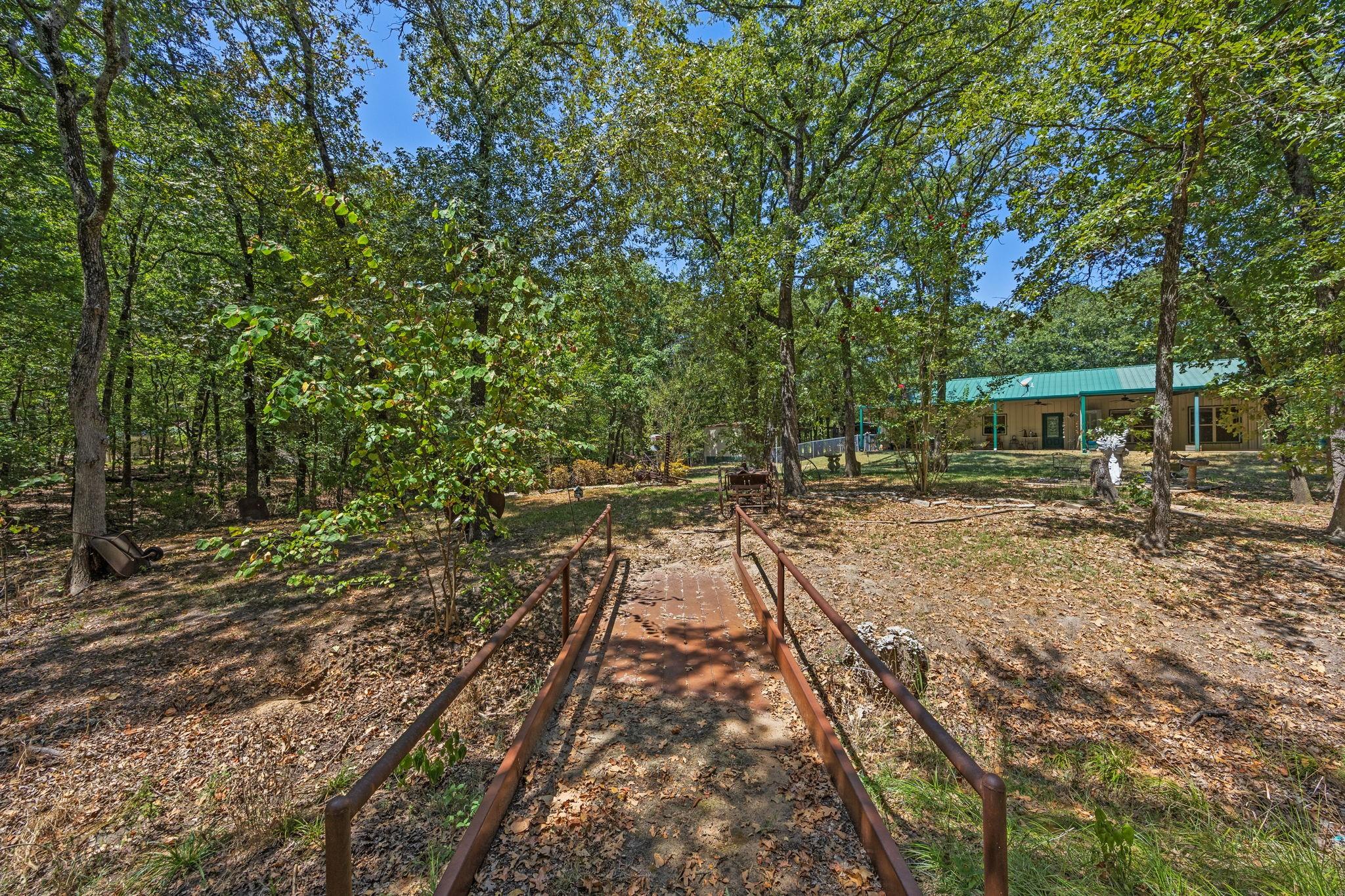main property photo 7