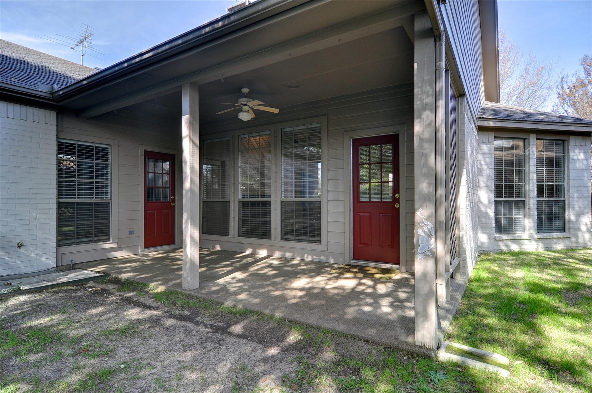 main property photo 23