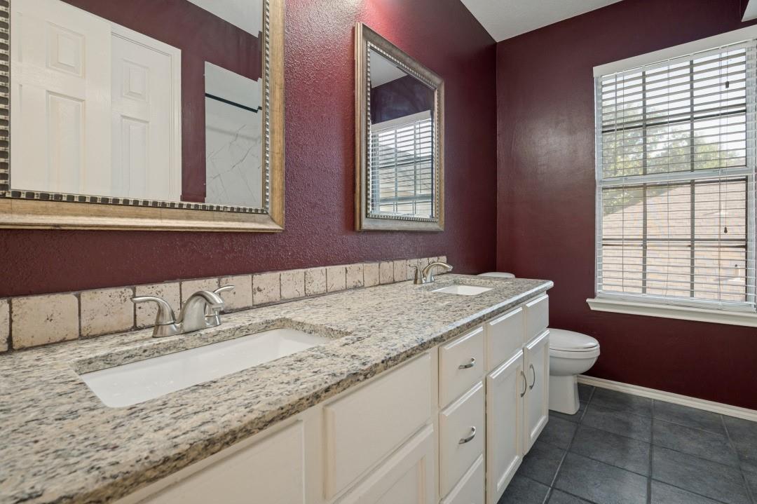 main property photo 16