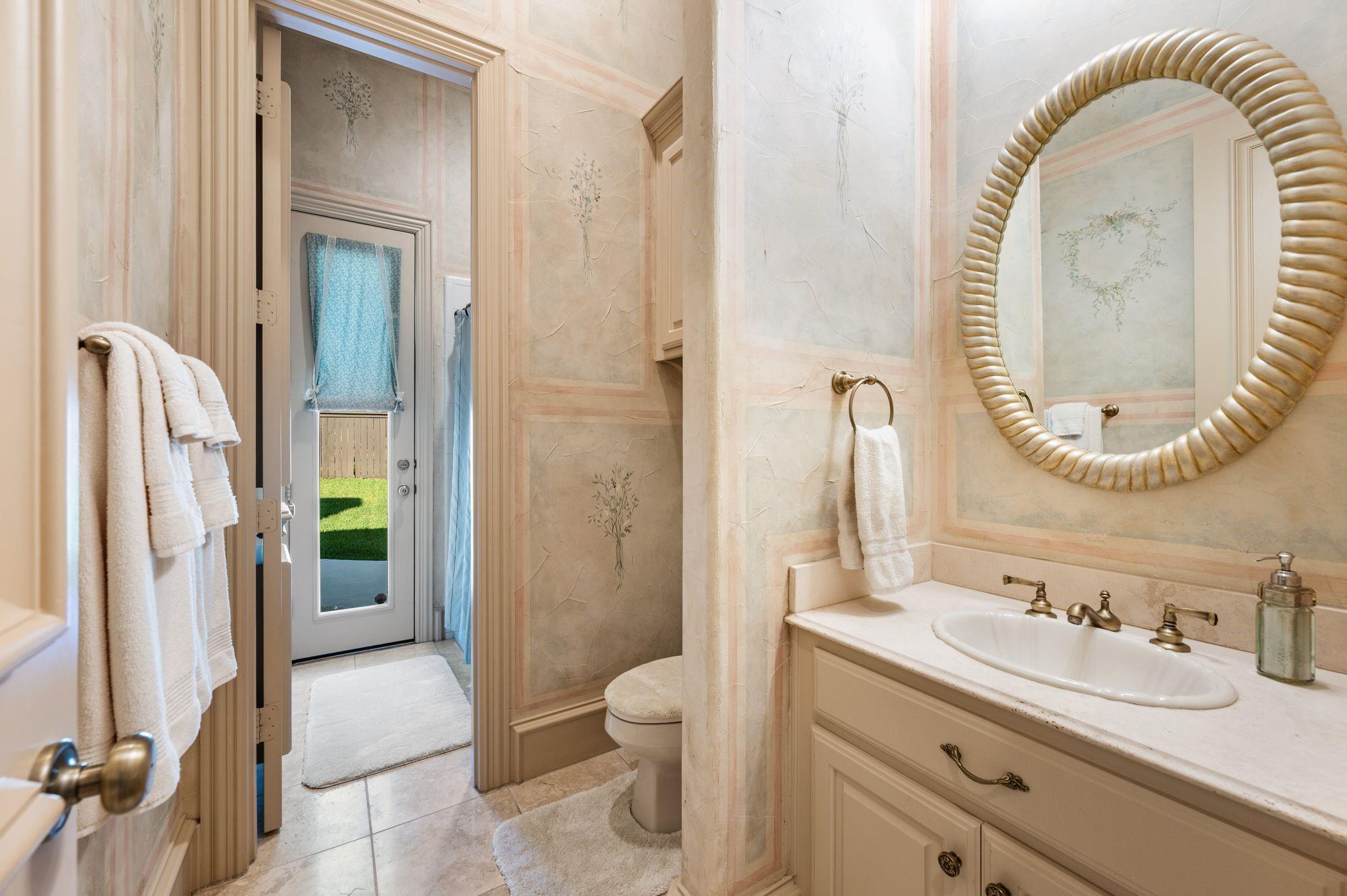 main property photo 22