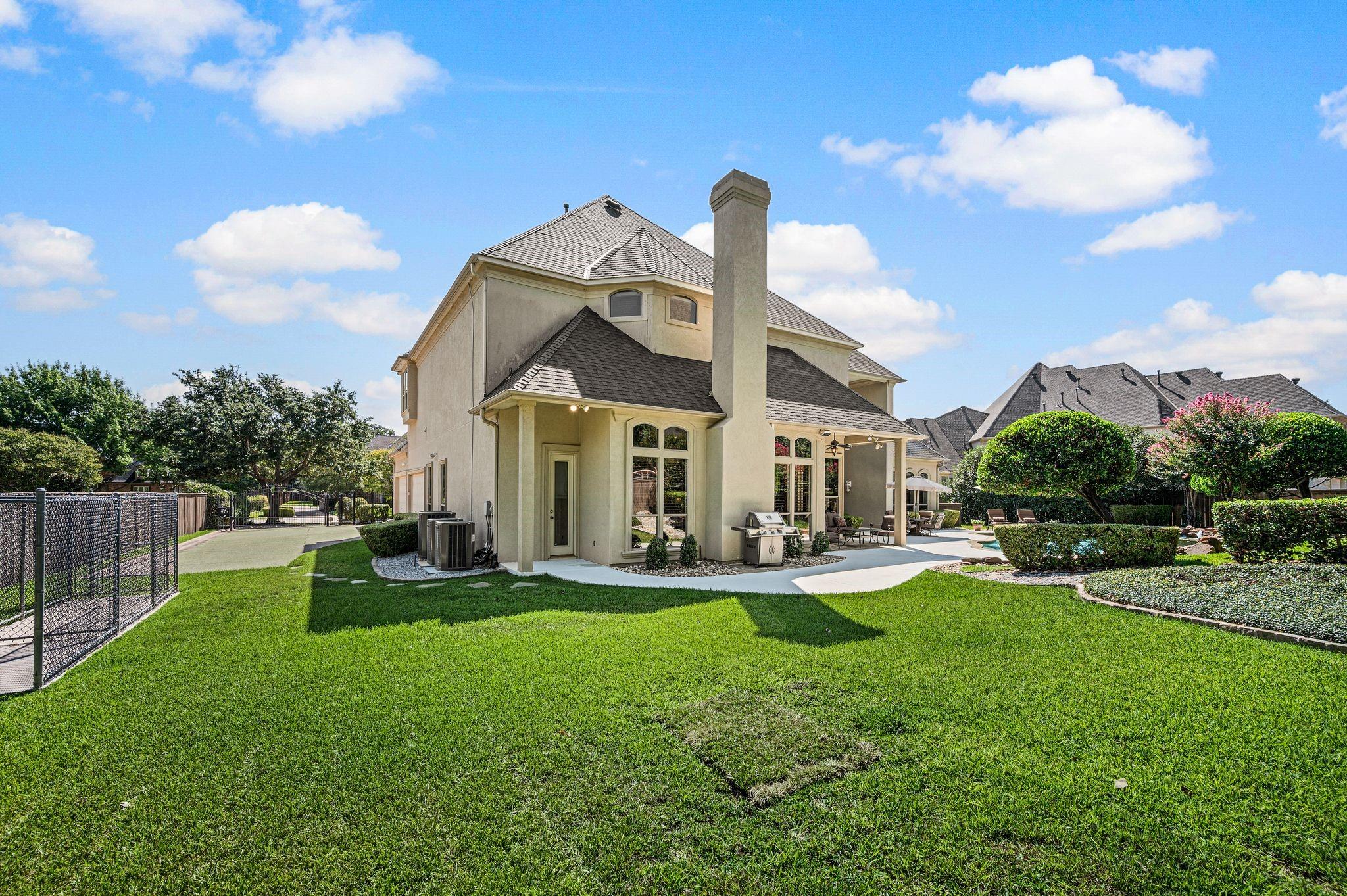 main property photo 33