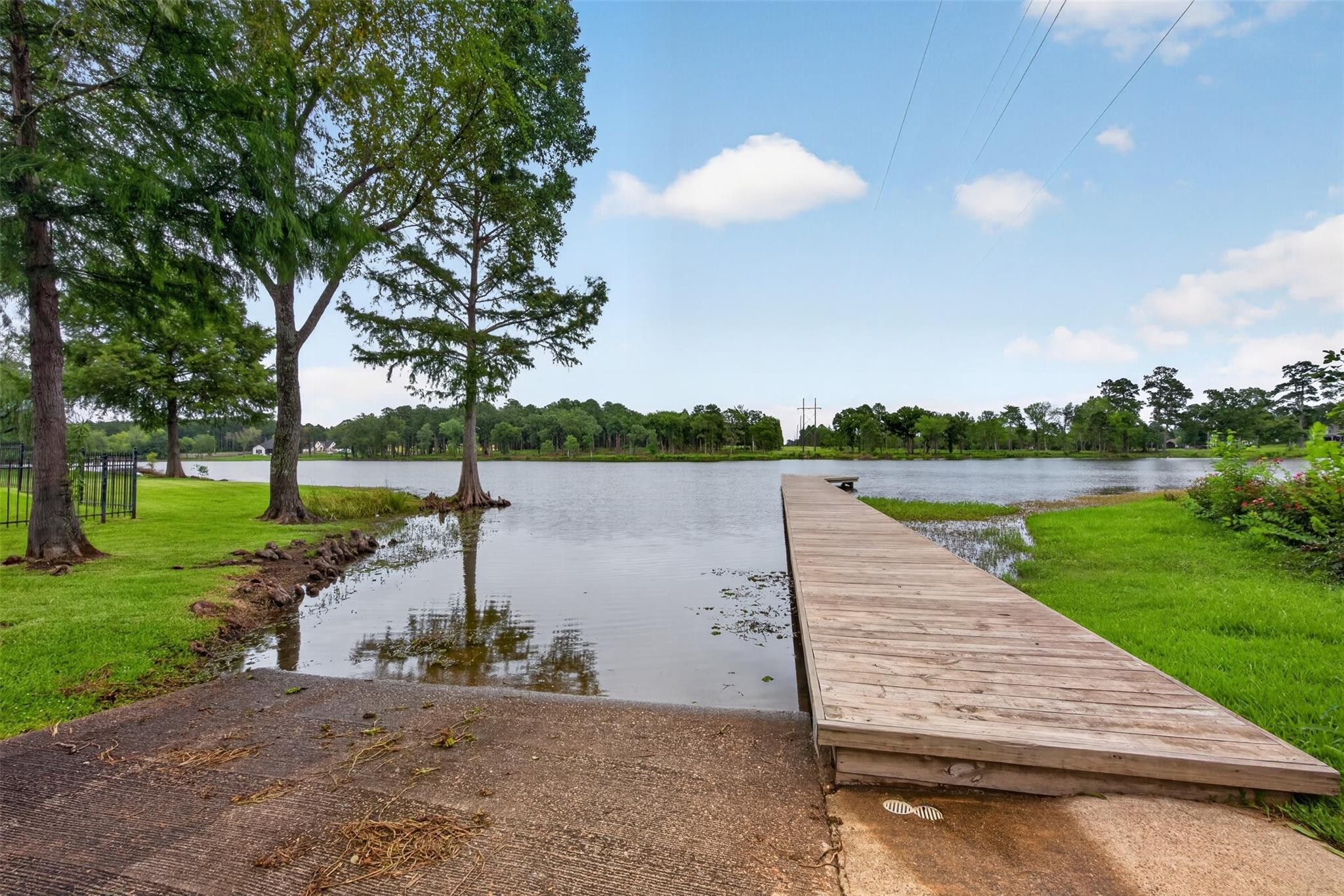 main property photo 39
