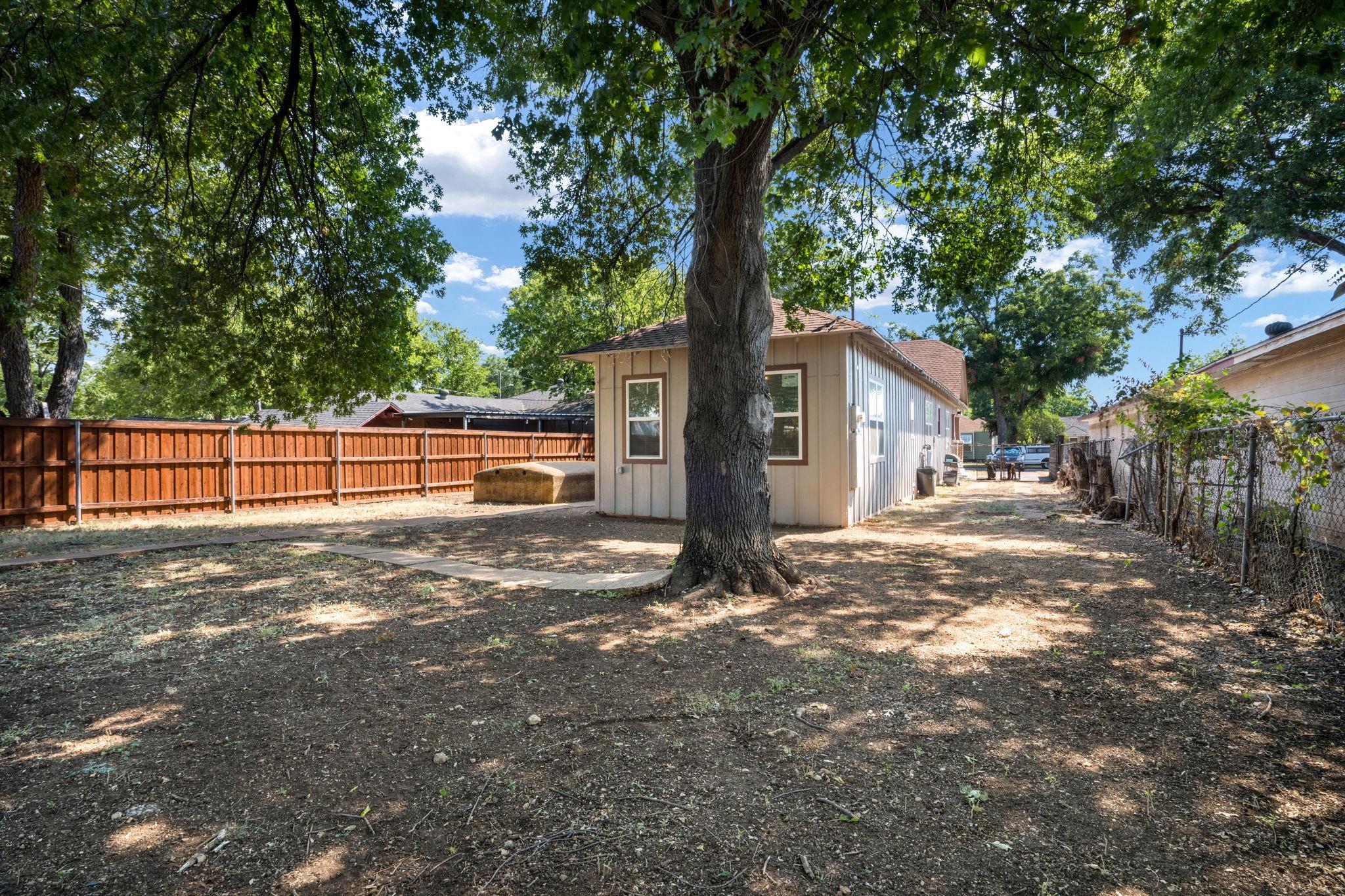 main property photo 21