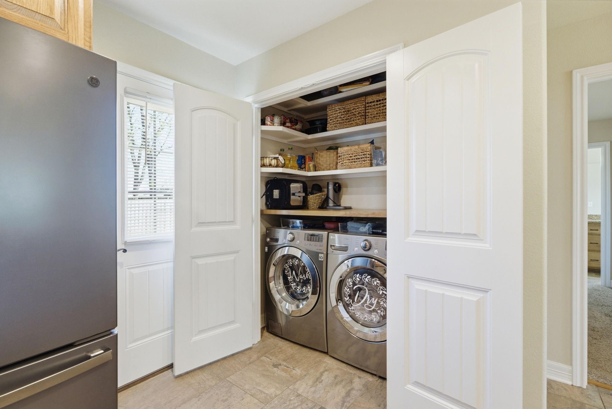 main property photo 7