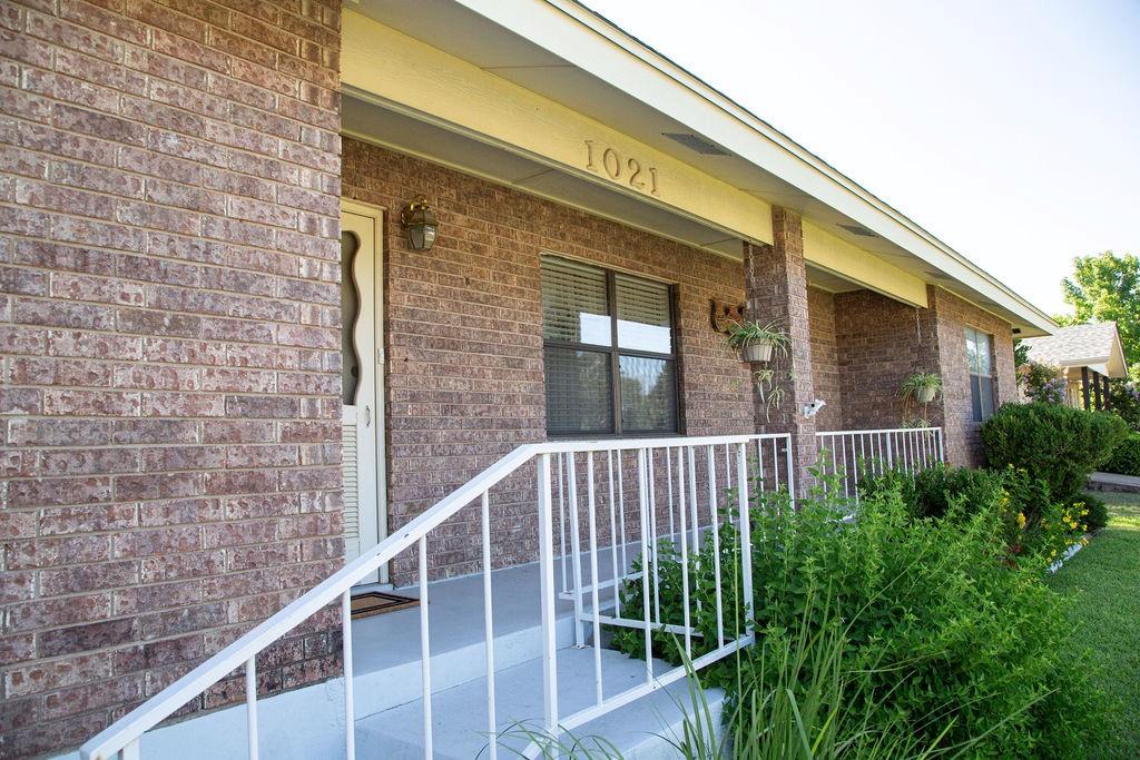 main property photo 2