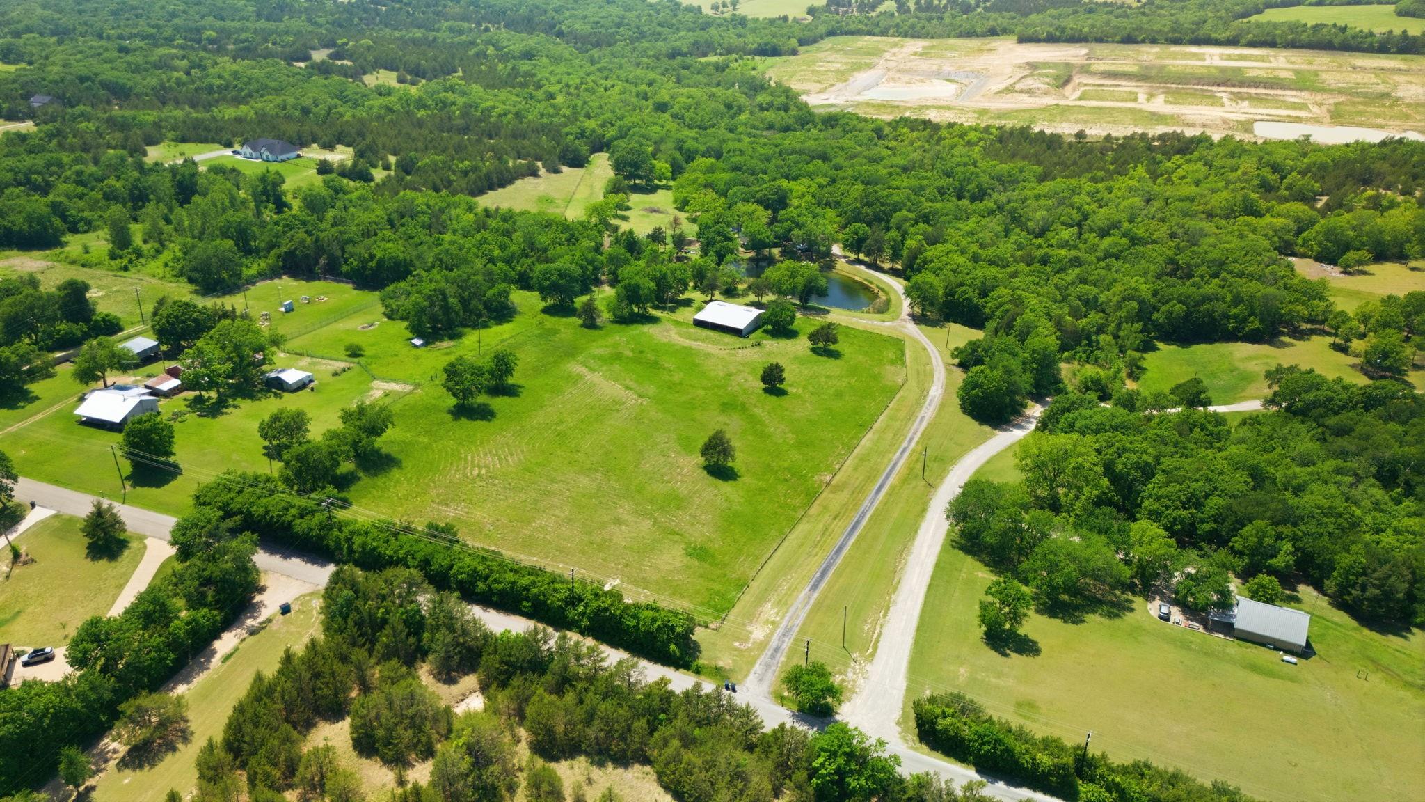 main property photo 4