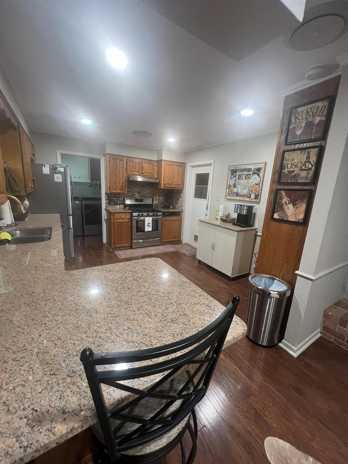 main property photo 14