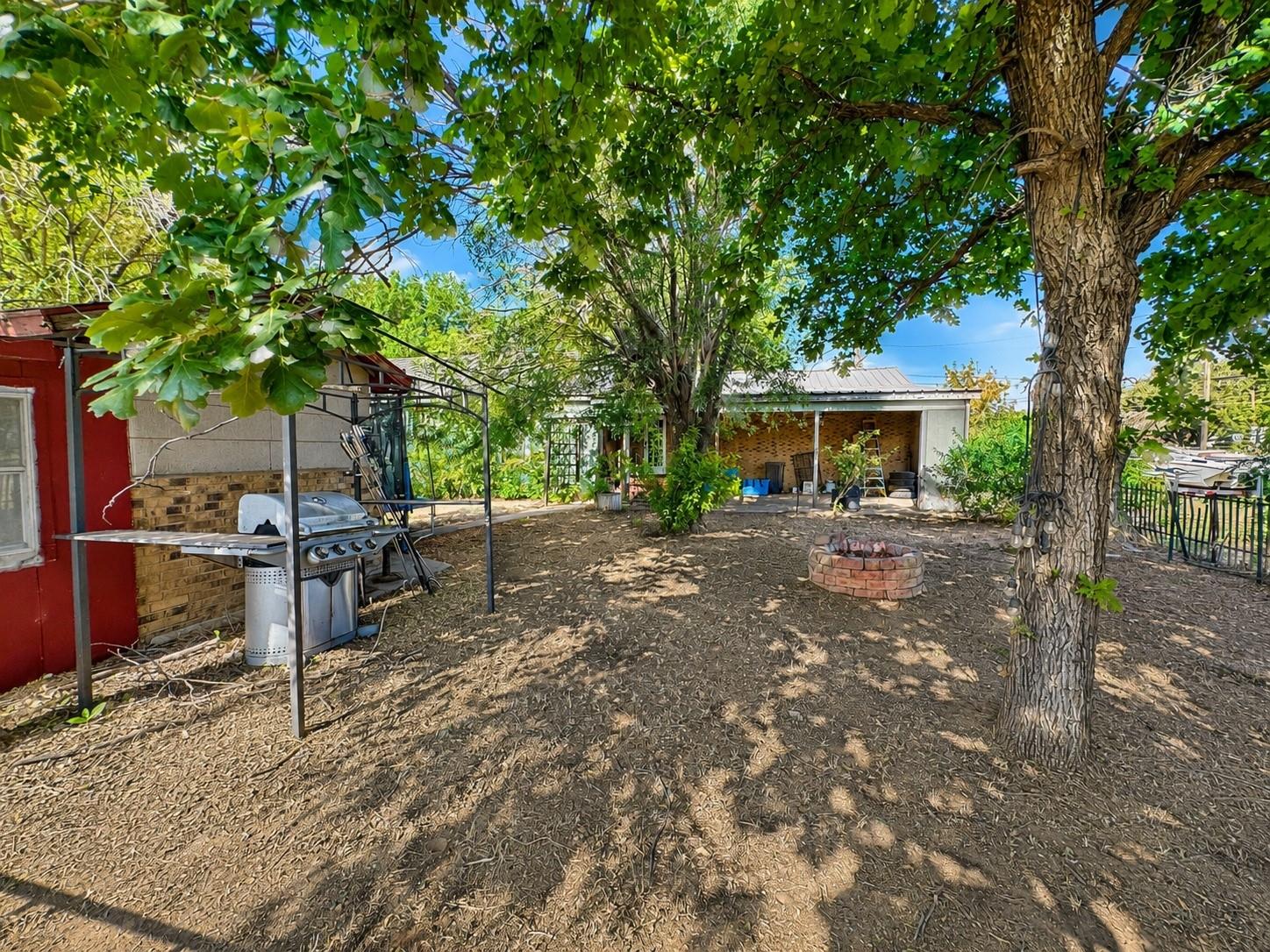 main property photo 30