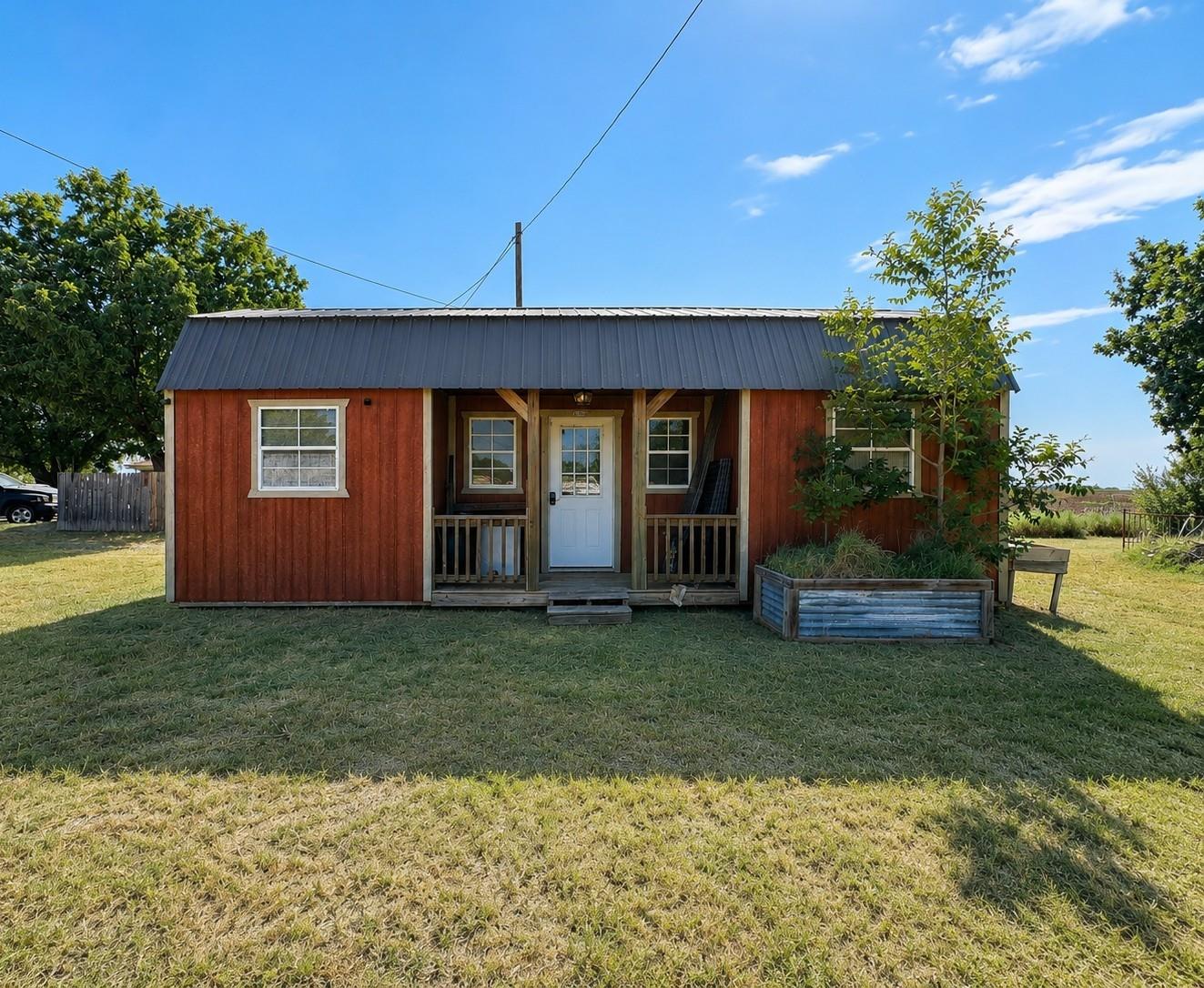 main property photo 31