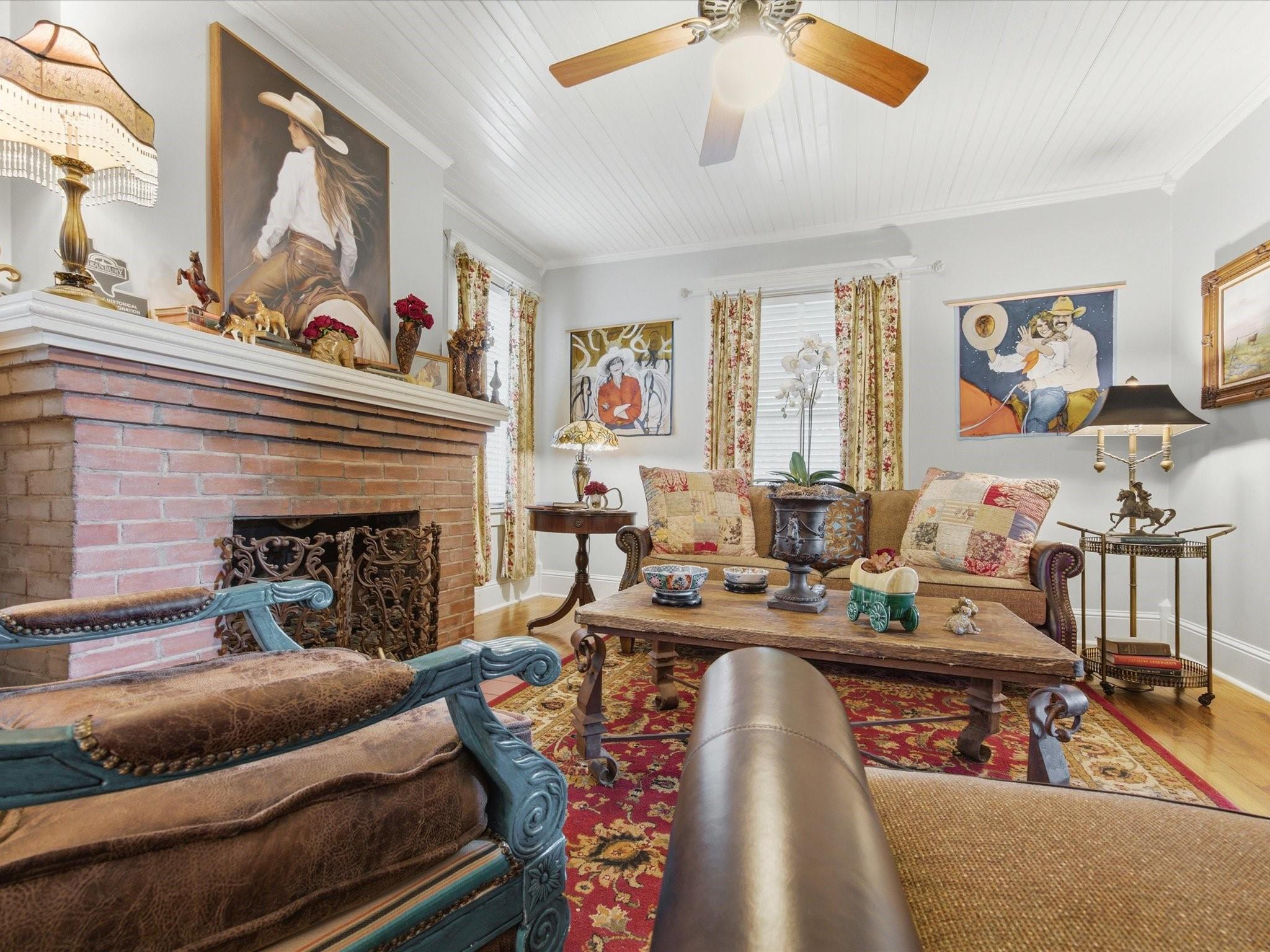 main property photo 9
