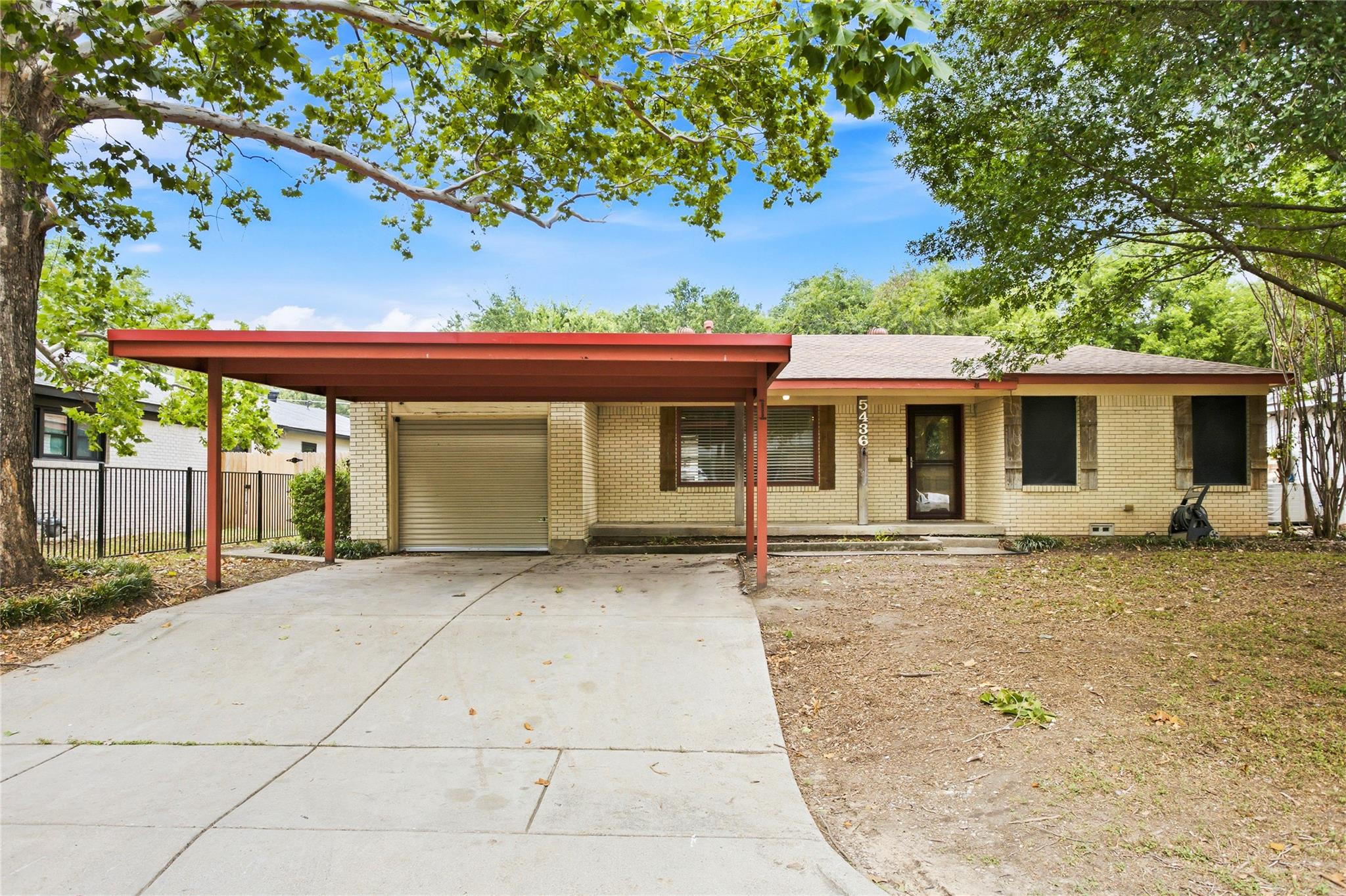 main property photo 37