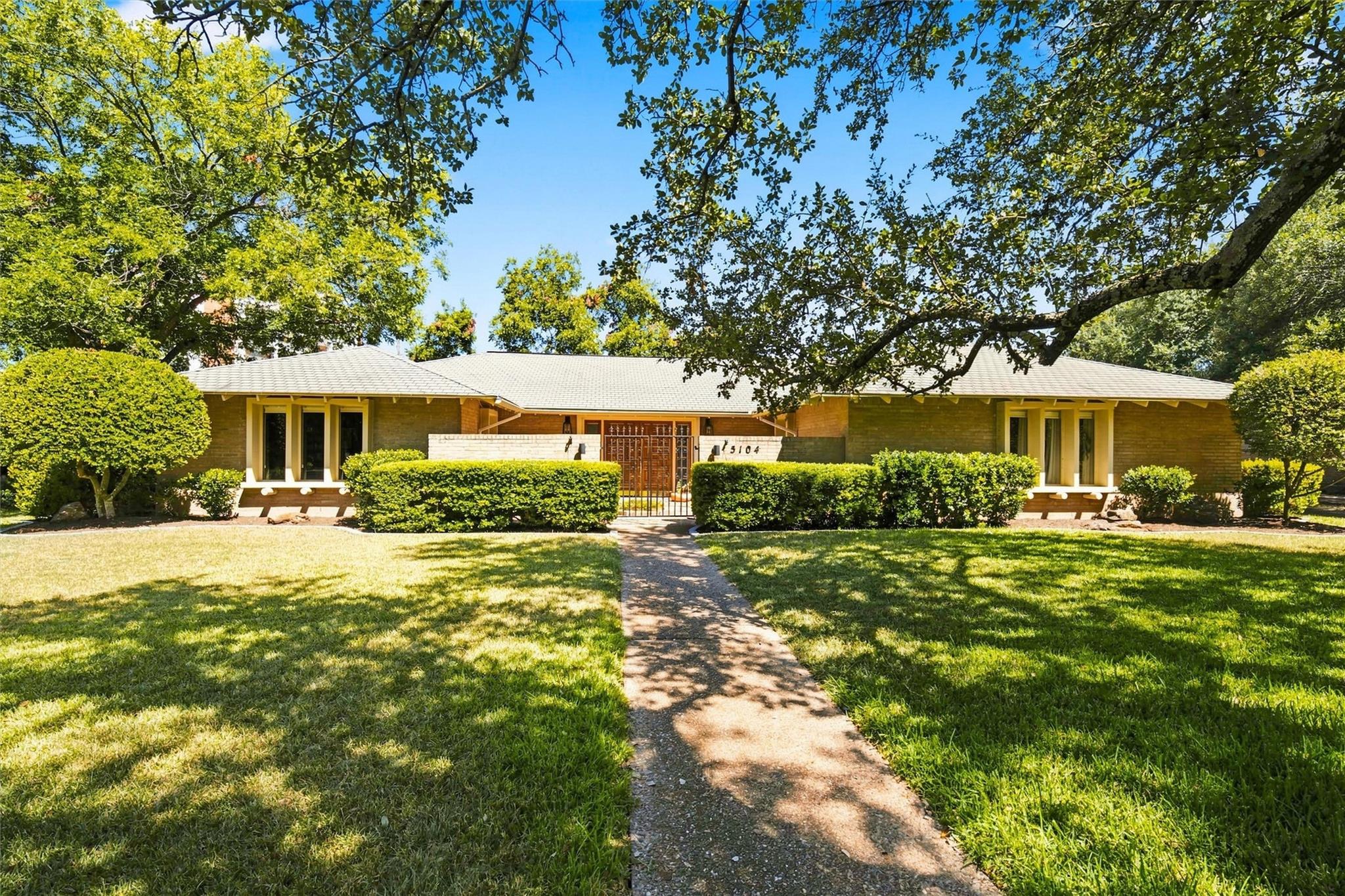 main property photo 36
