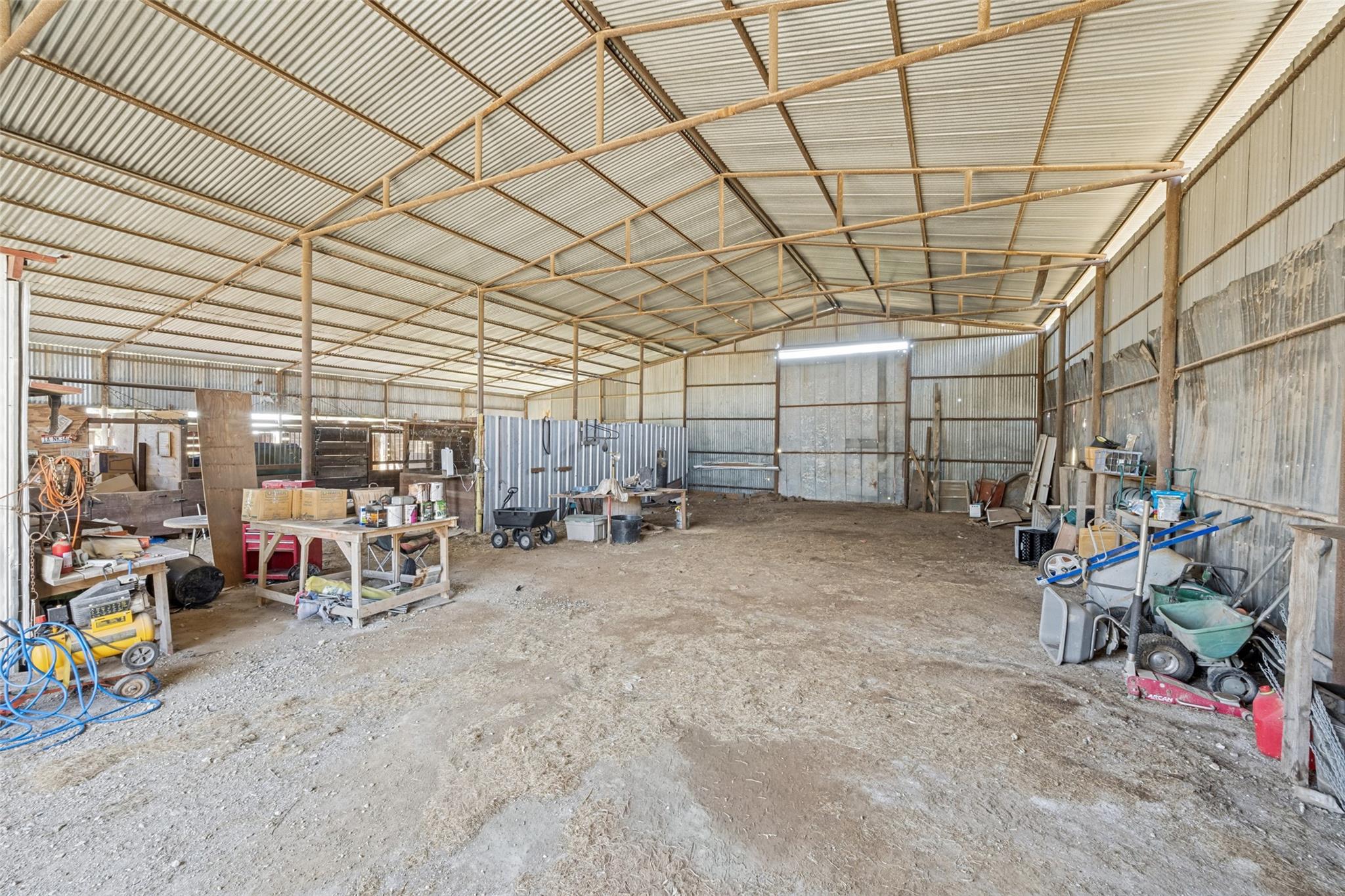 main property photo 25