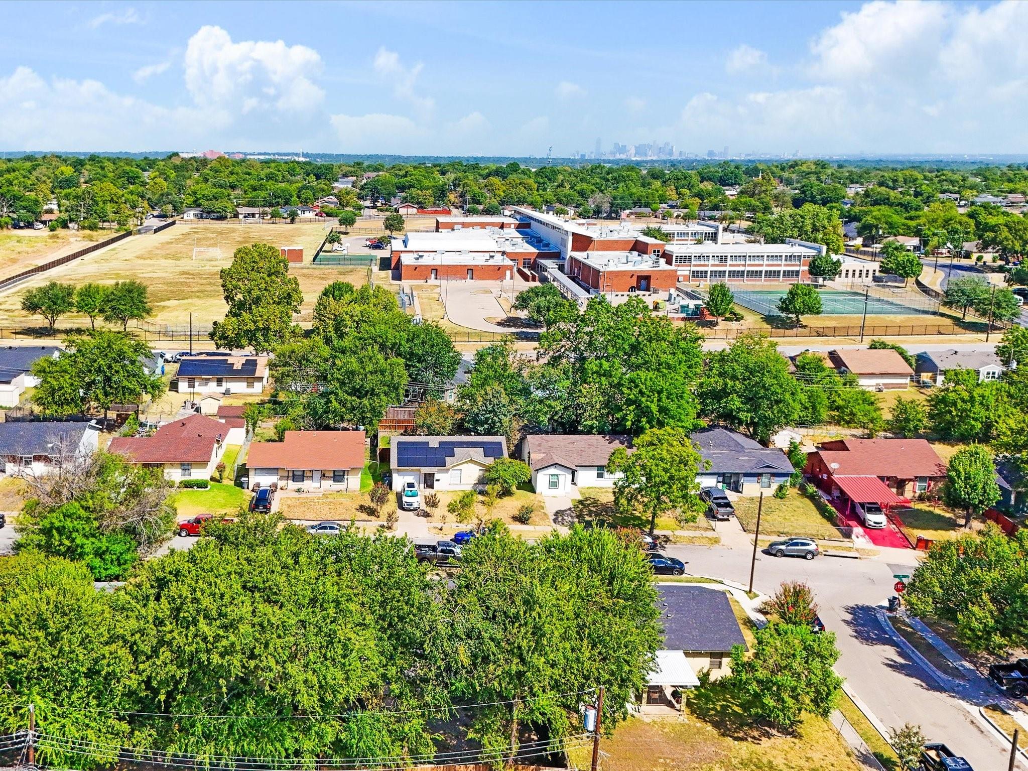 main property photo 13