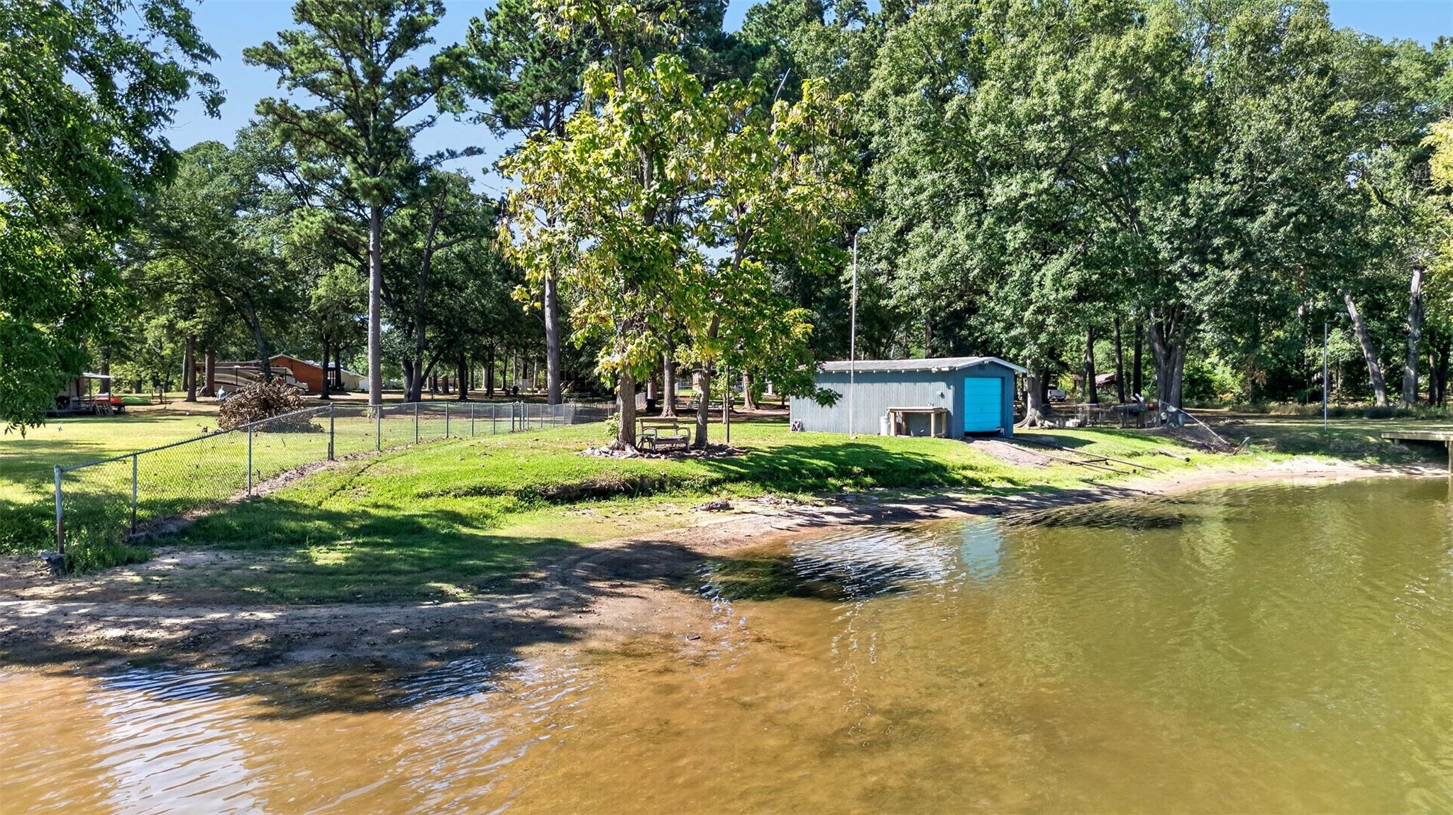 main property photo 29