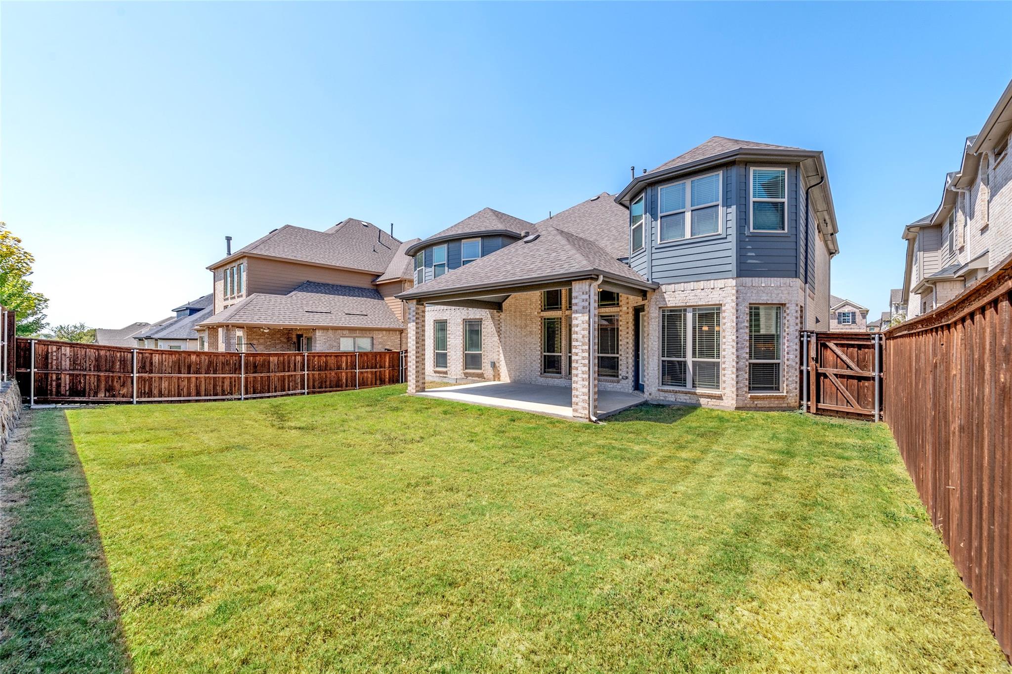main property photo 38
