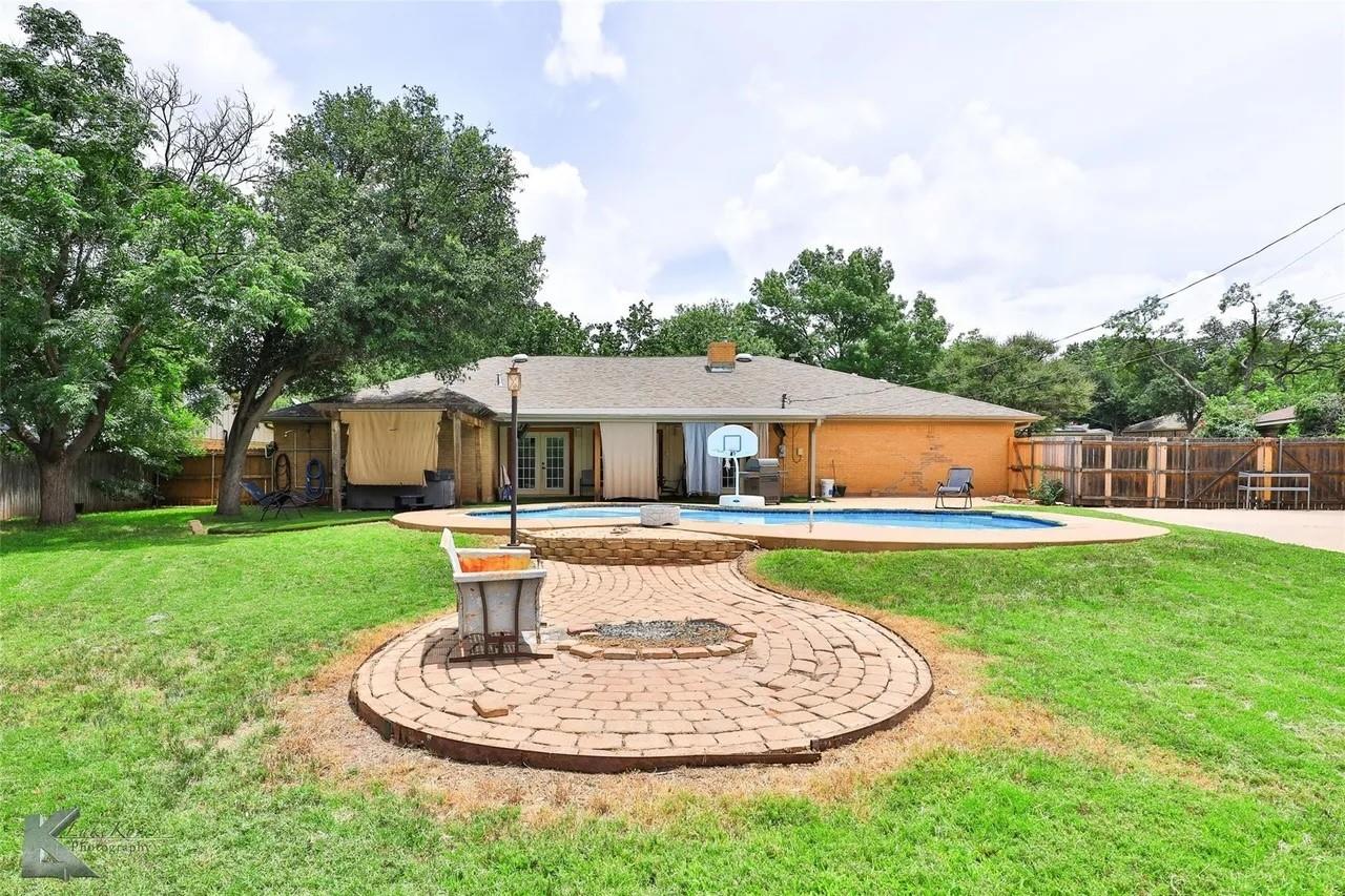 main property photo 26