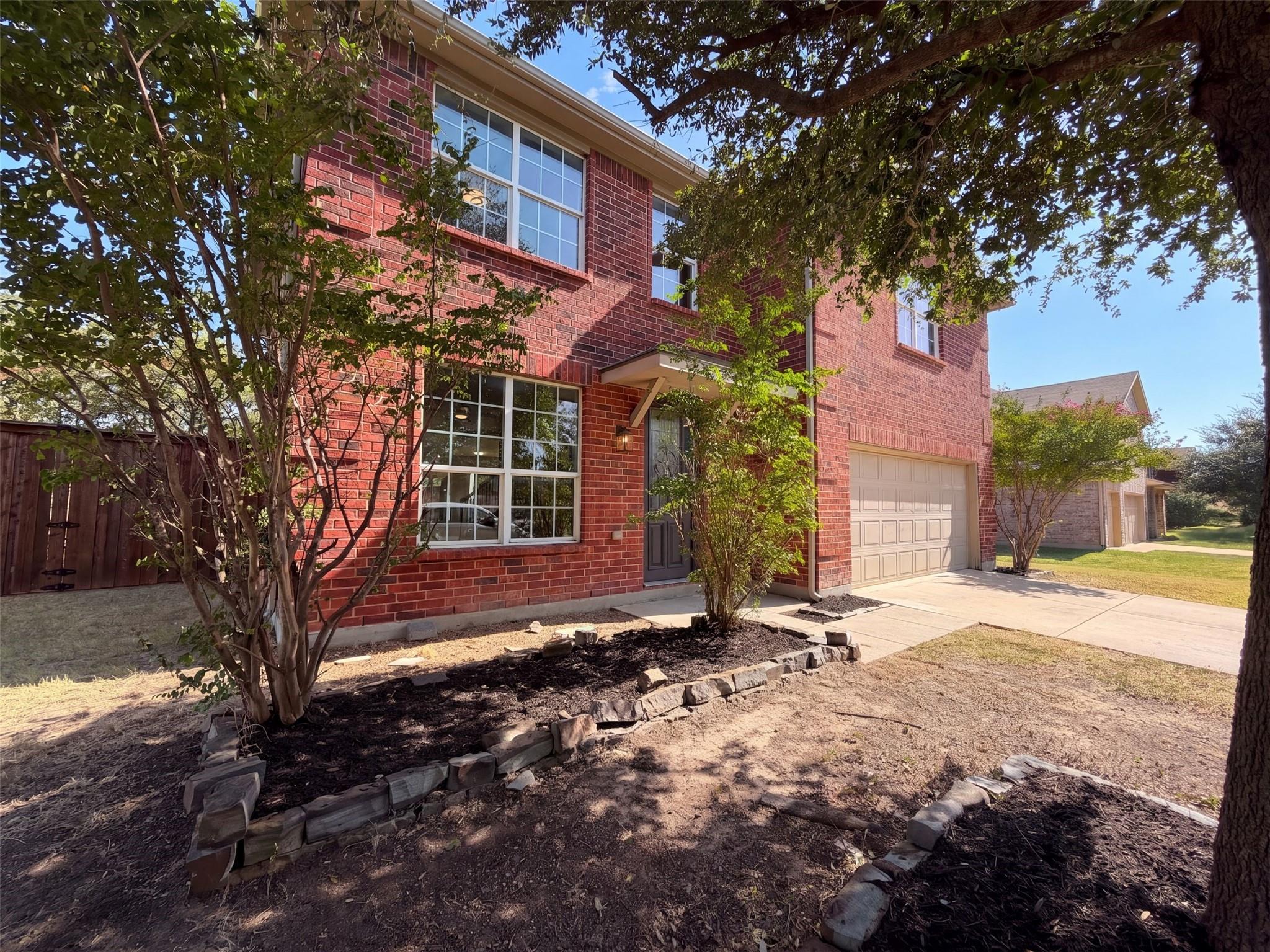 main property photo 26
