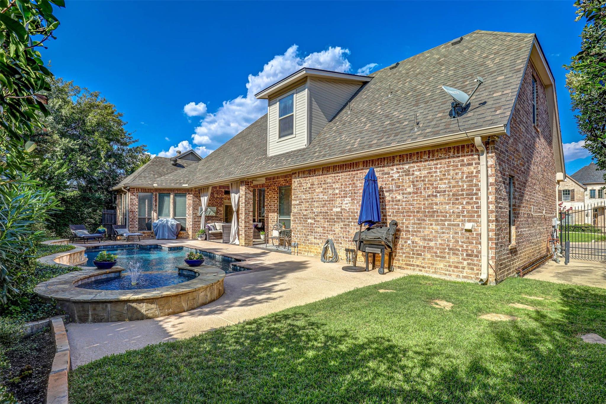 main property photo 39