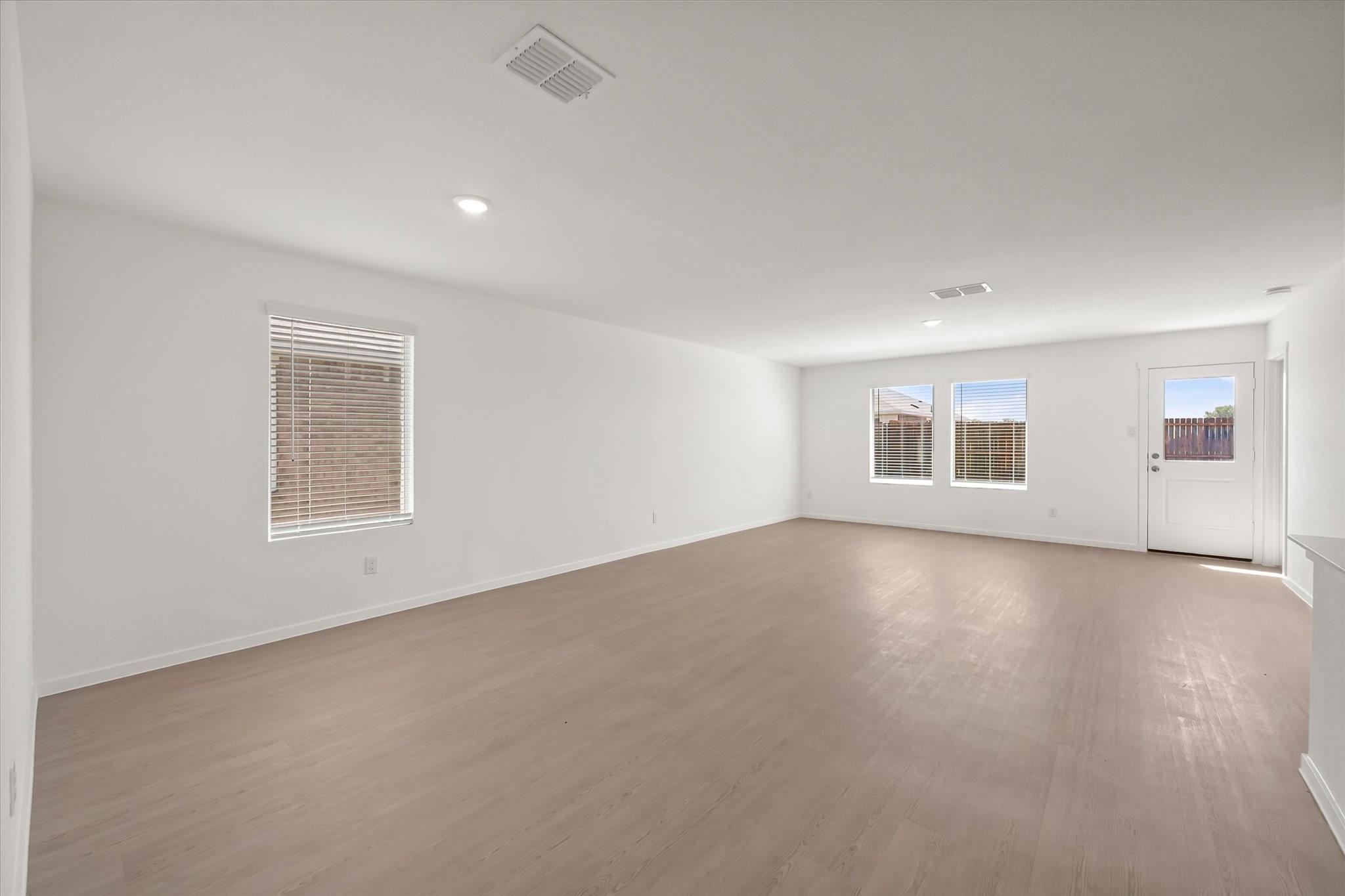 property viewer photo 10