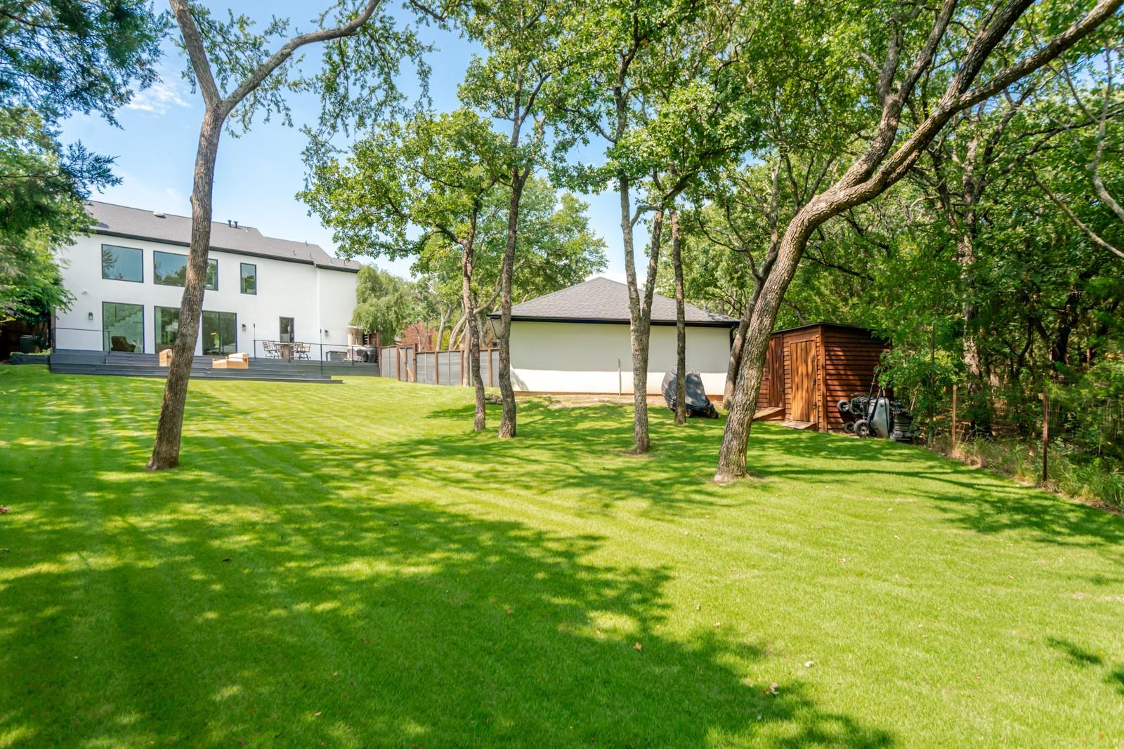 main property photo 37