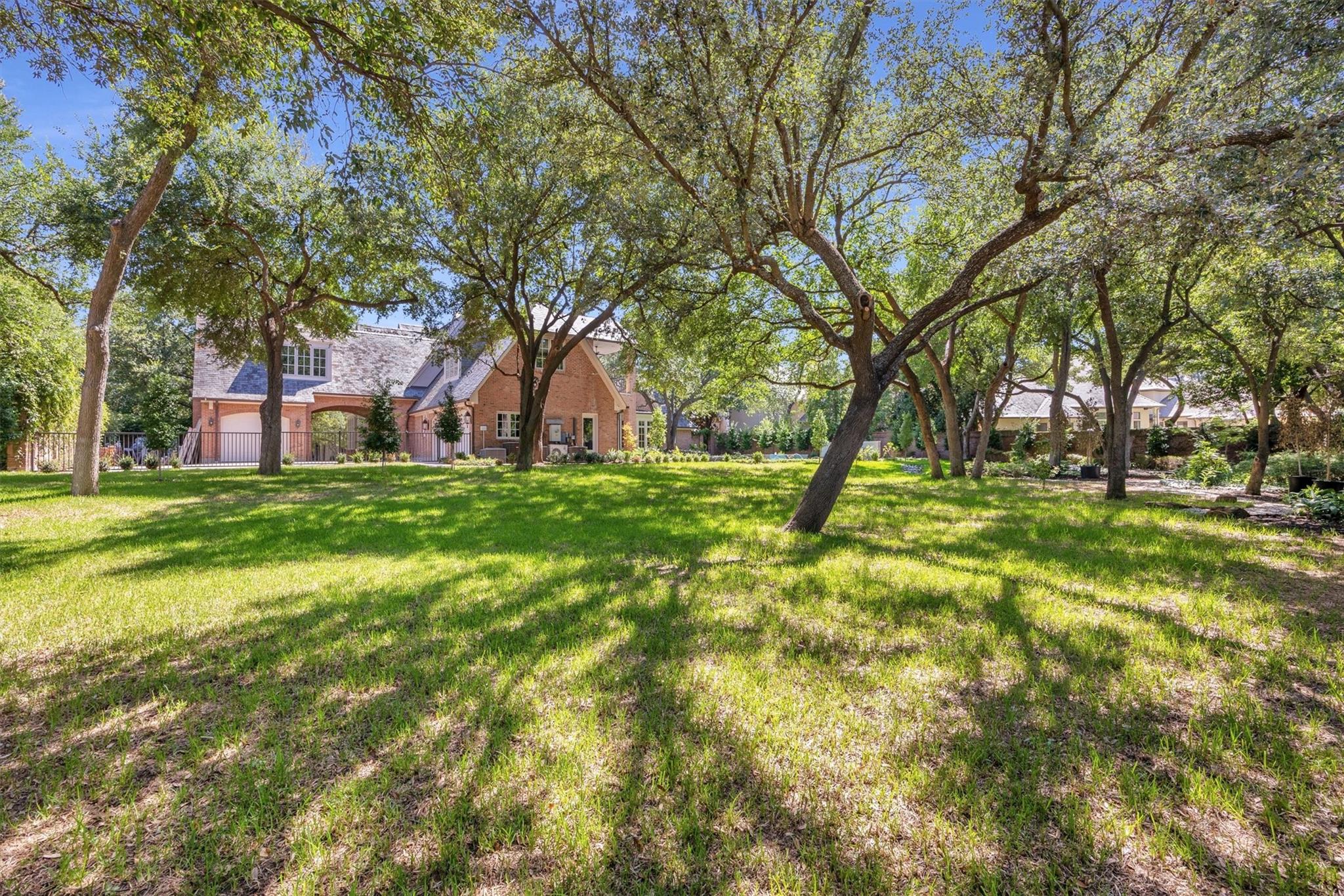 main property photo 35