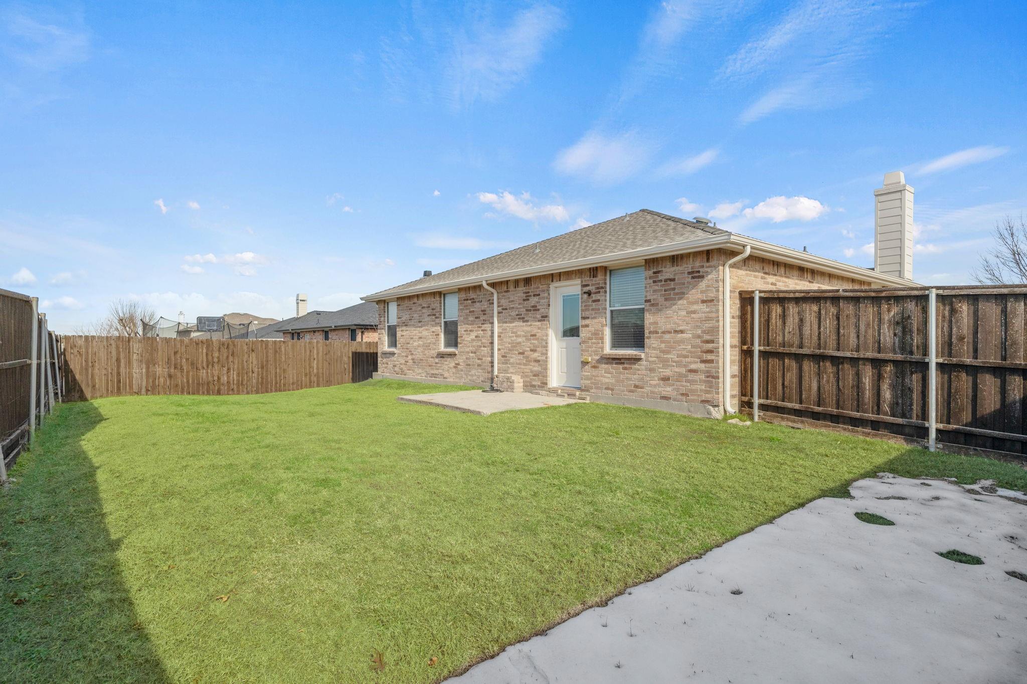 main property photo 23