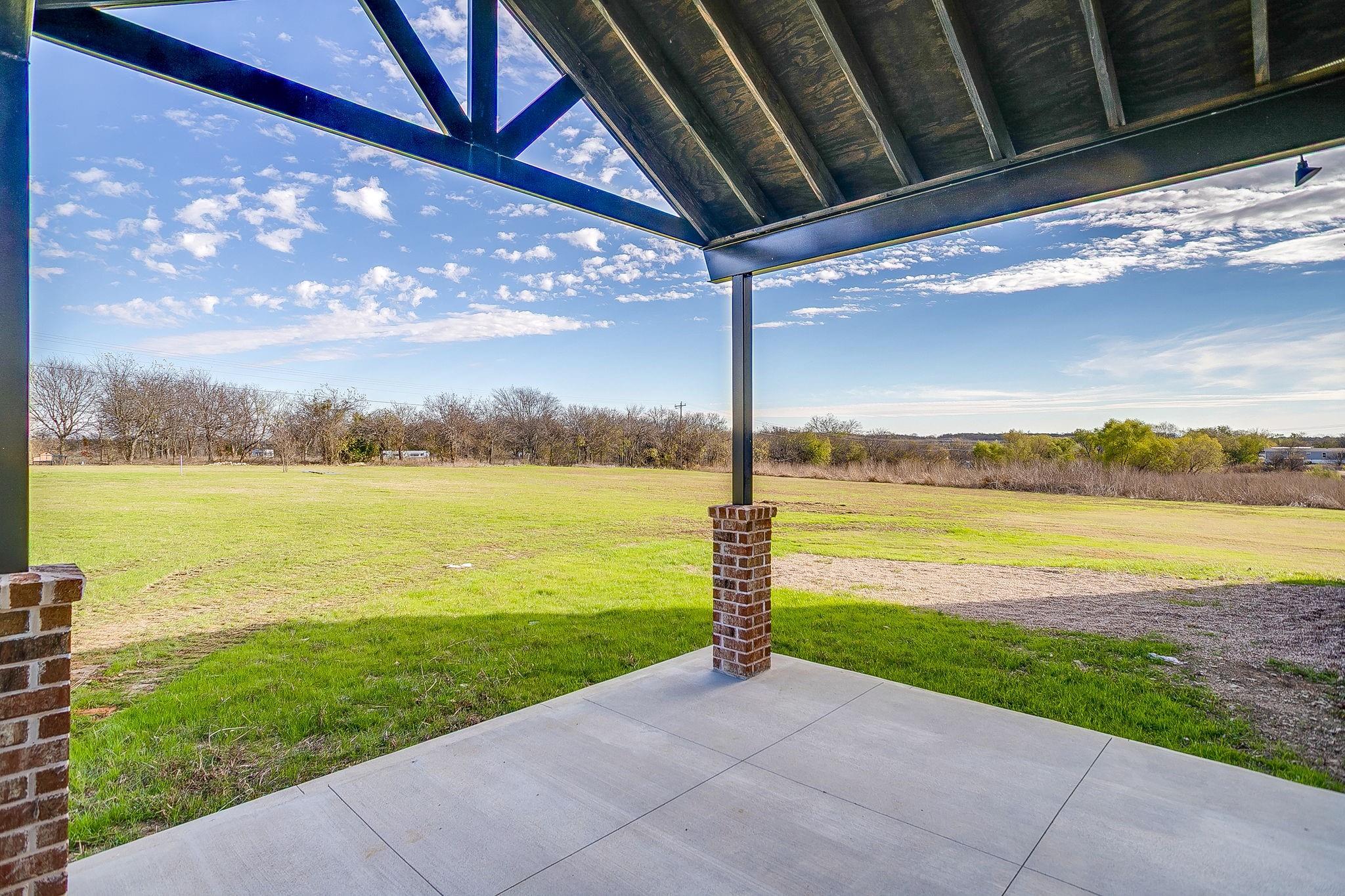 main property photo 31