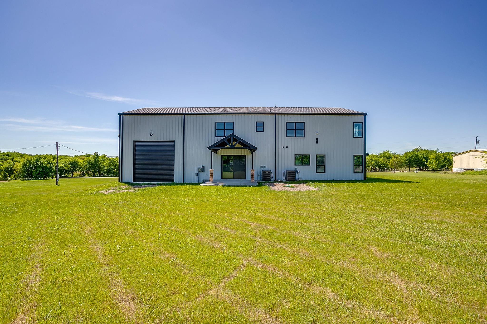 main property photo 33