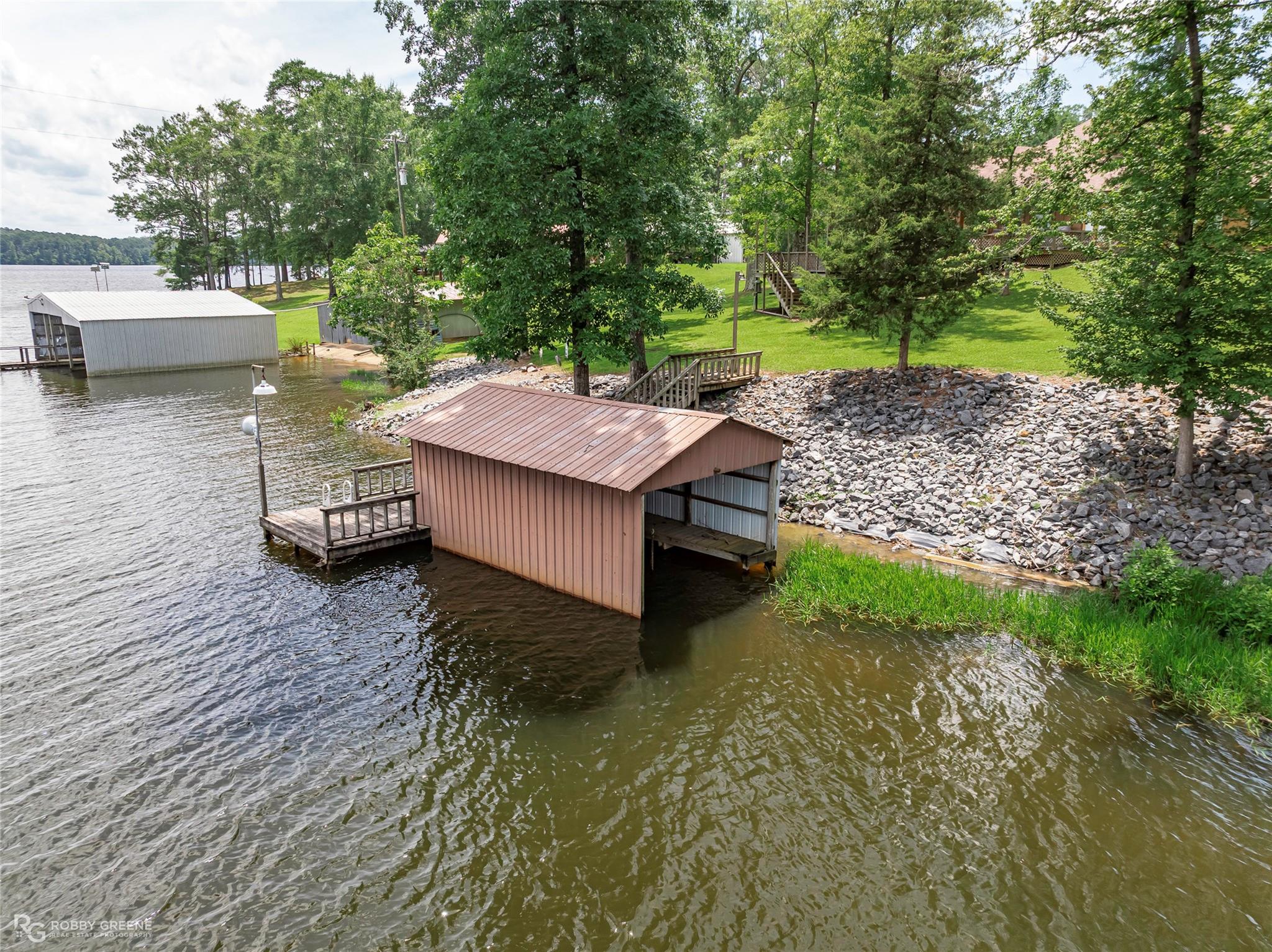 main property photo 39