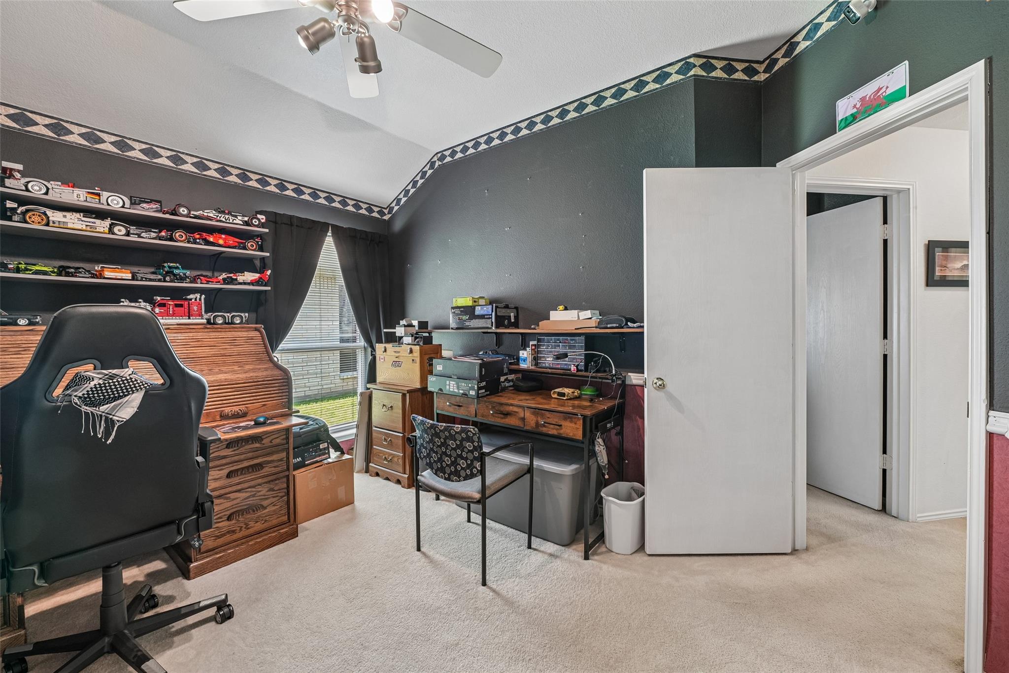main property photo 24