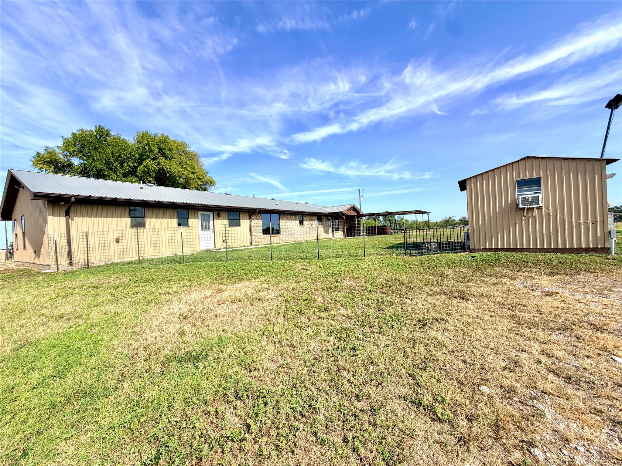 main property photo 33