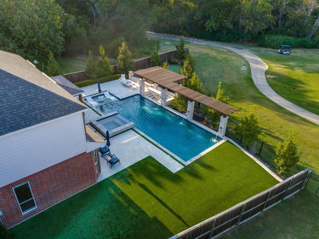 main property photo 33