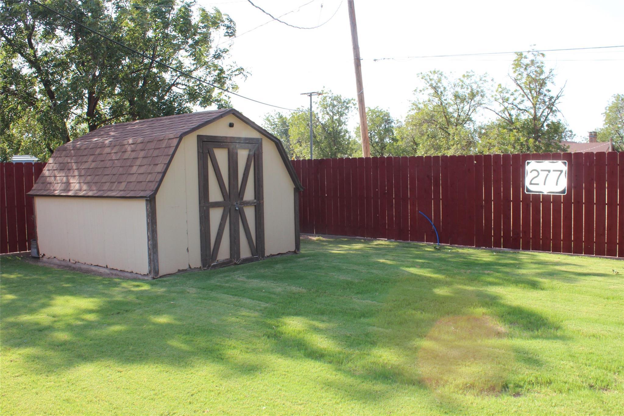 main property photo 32