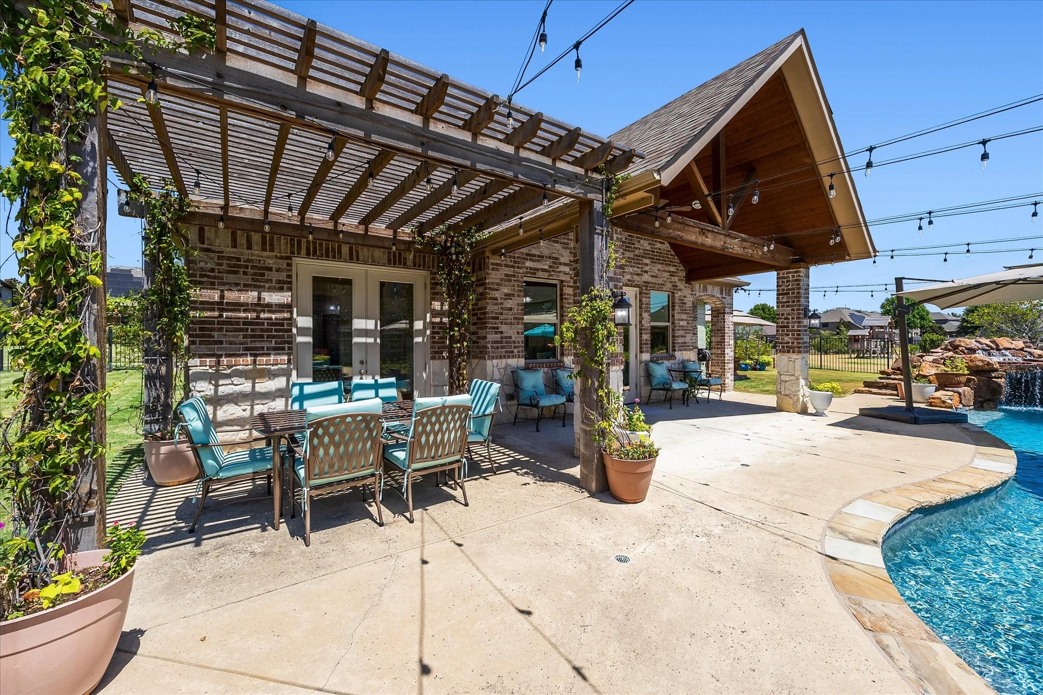 main property photo 35