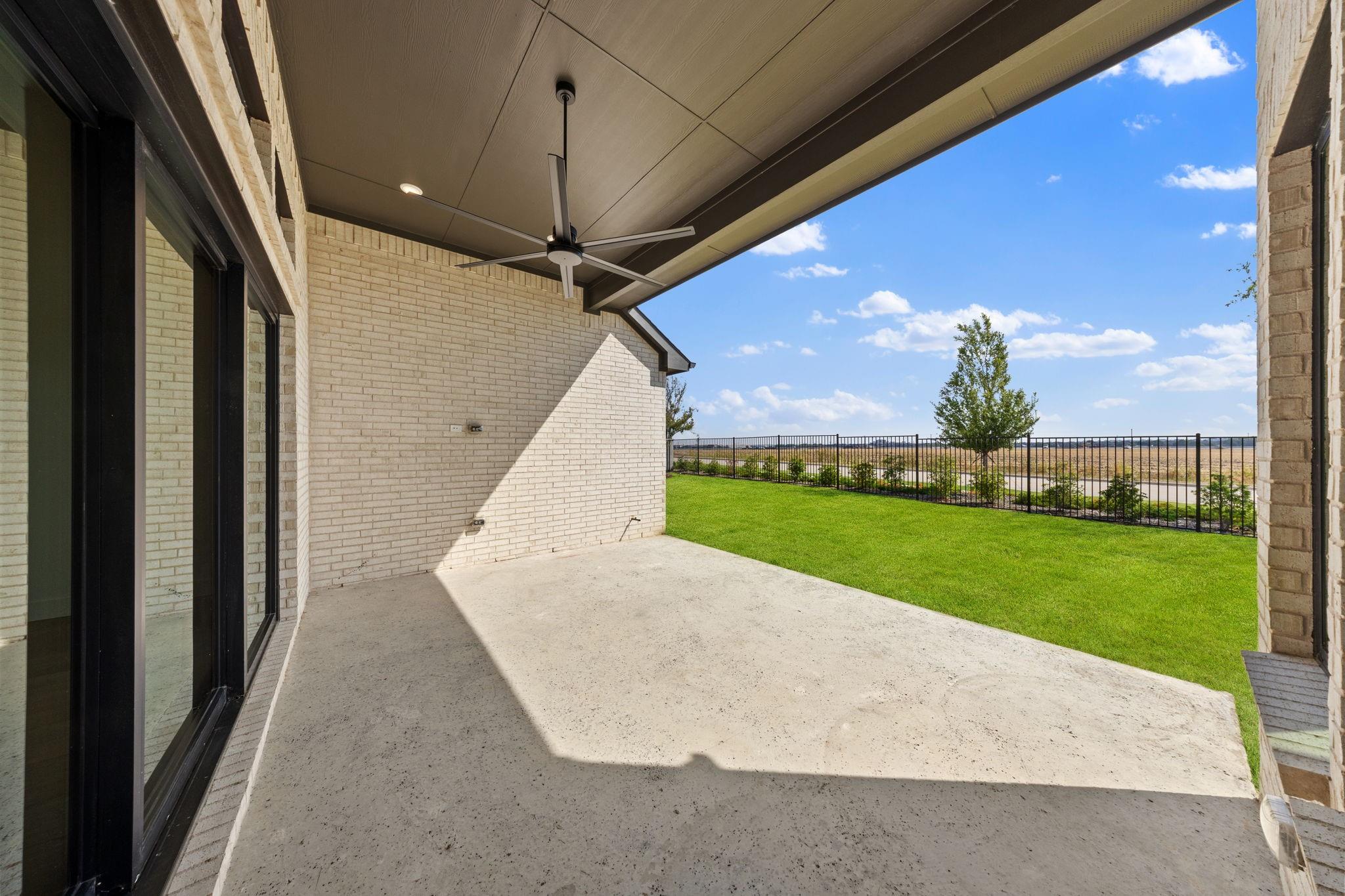 main property photo 18
