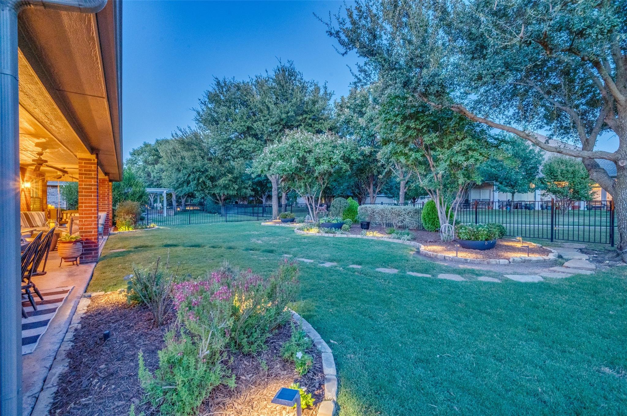 main property photo 30