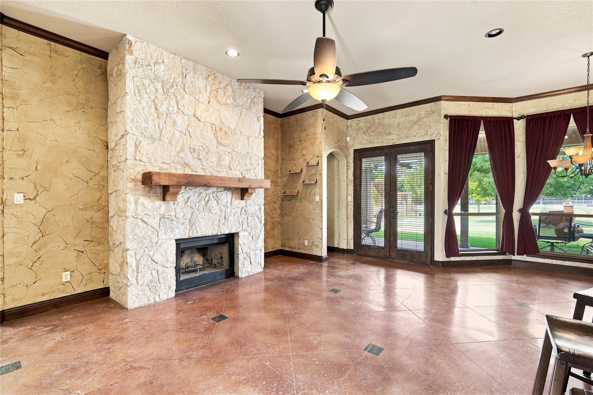 main property photo 15